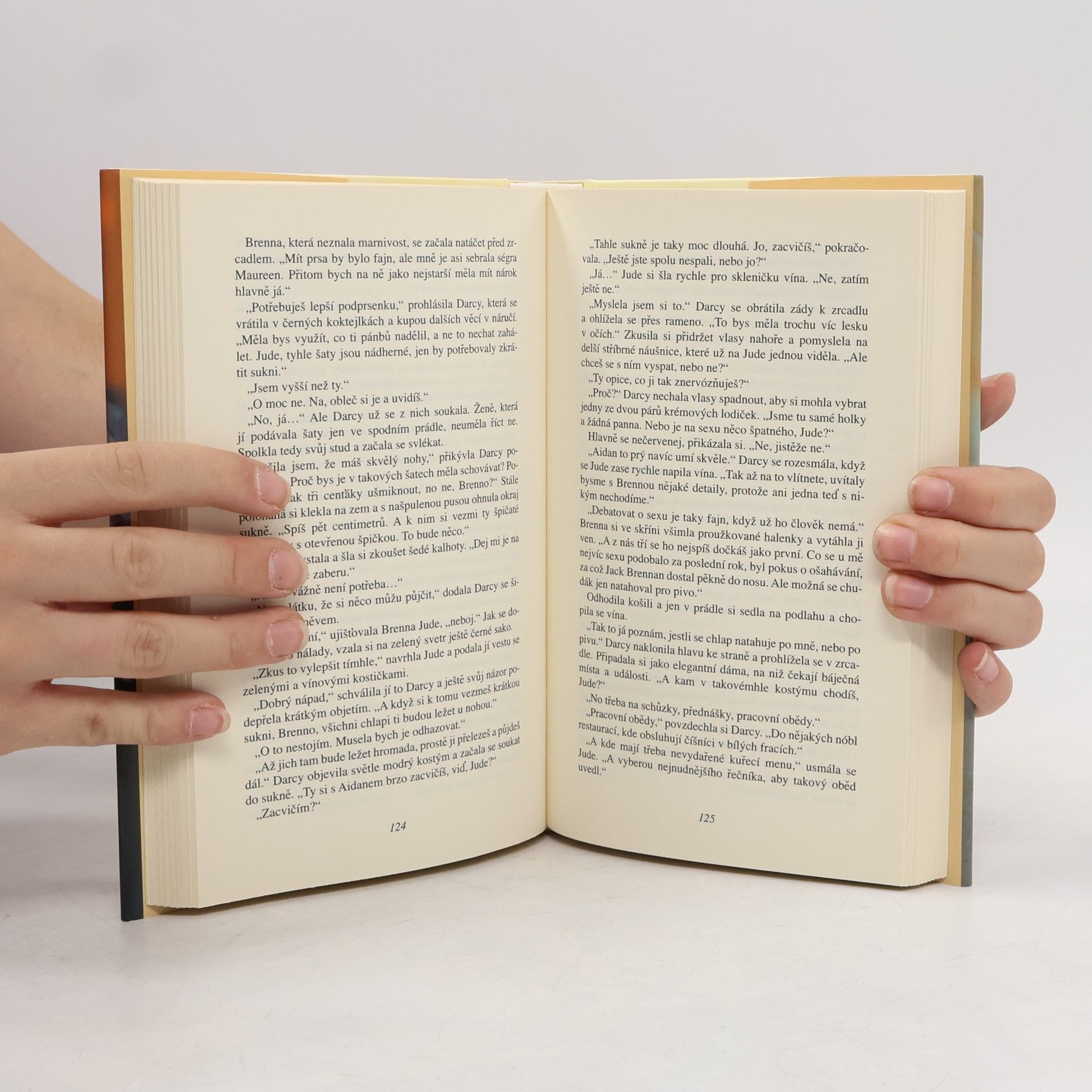 Nora Roberts Sluneční drahokamy