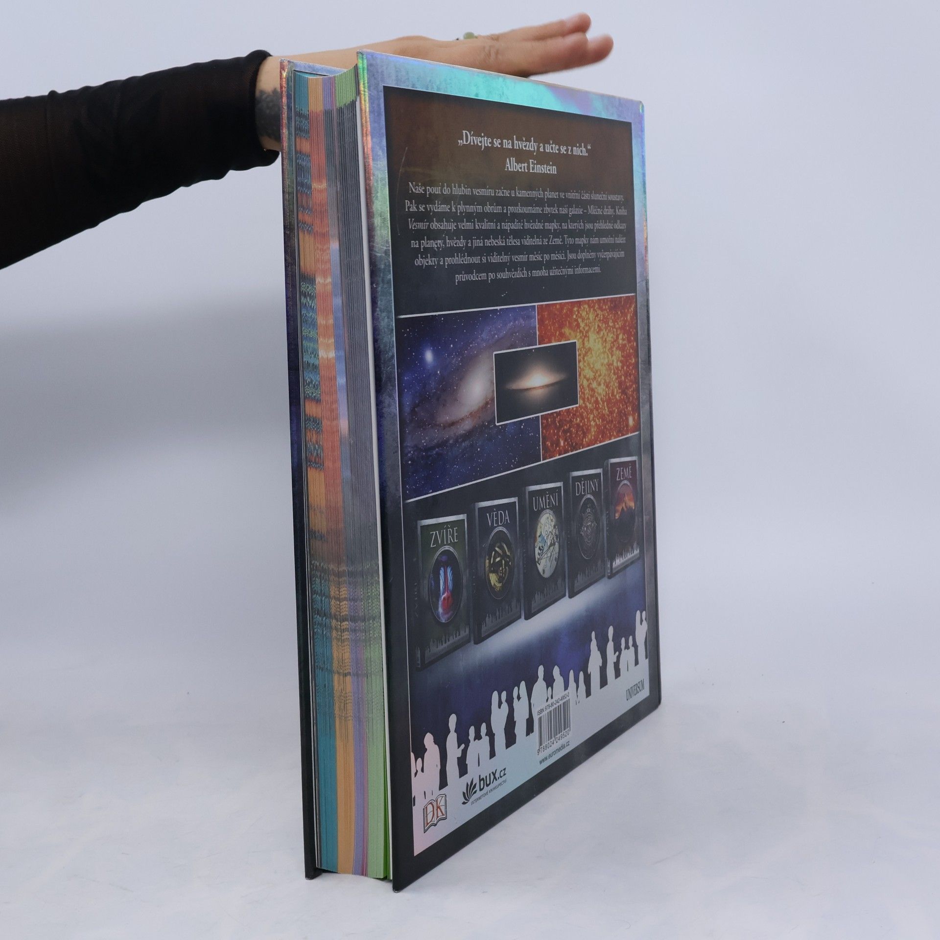 Martin Rees Vesmír: základní kámen rodinné knihovny