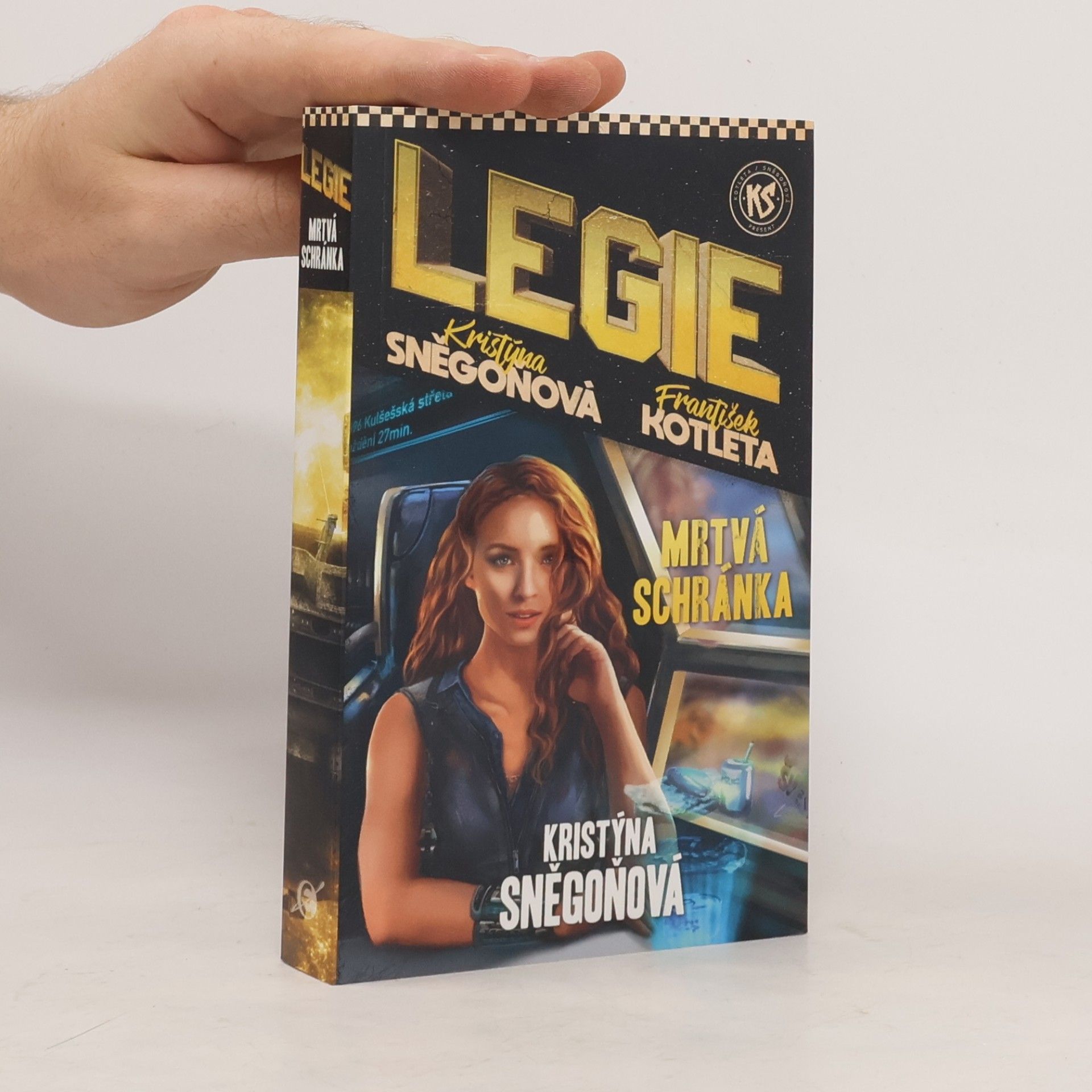 Kristýna Sněgoňová Legie. Mrtvá schránka
