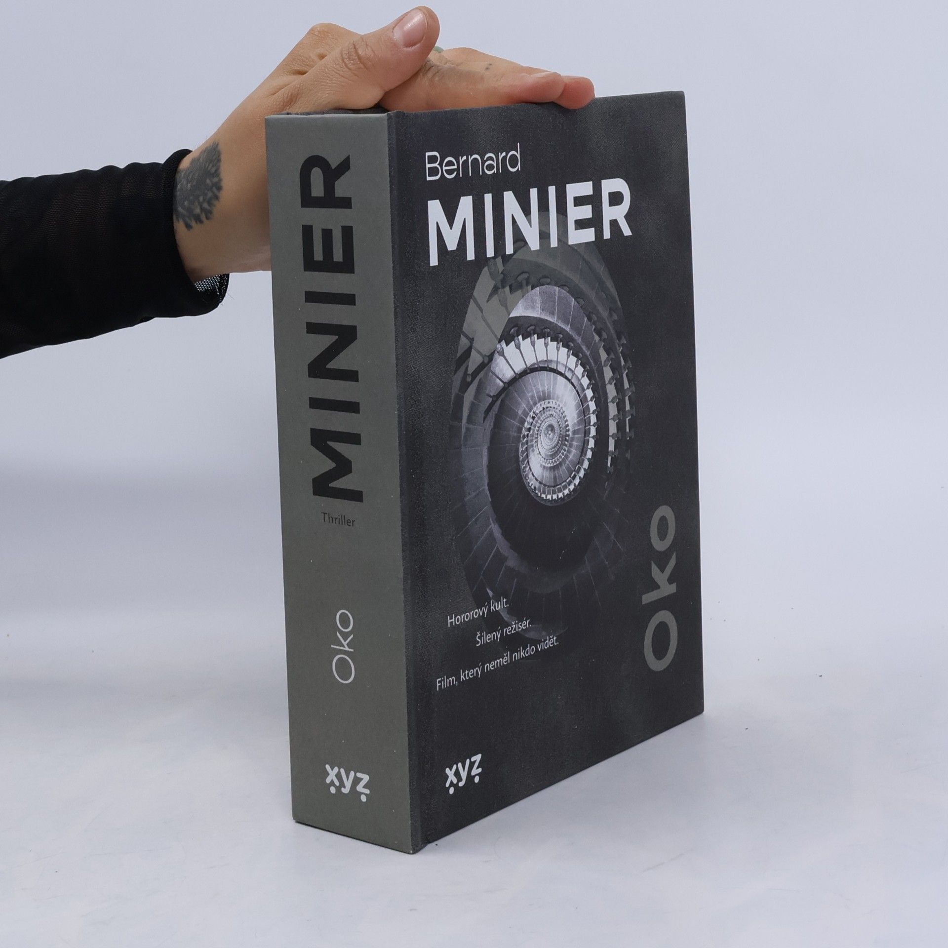 Bernard Minier Oko