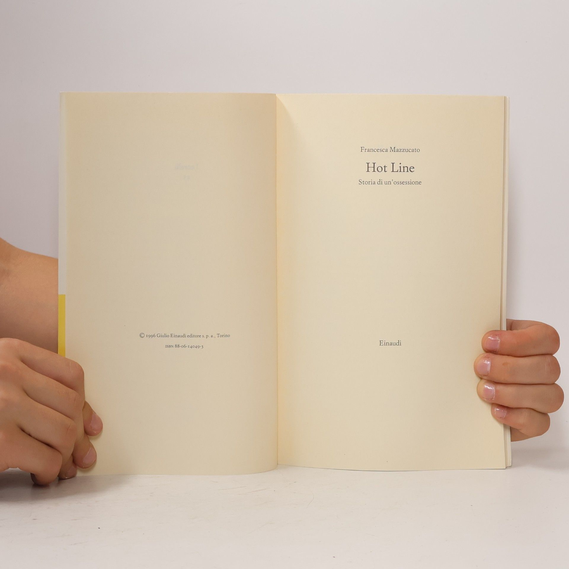 Francesca Mazzucato I Coralli: Hot line