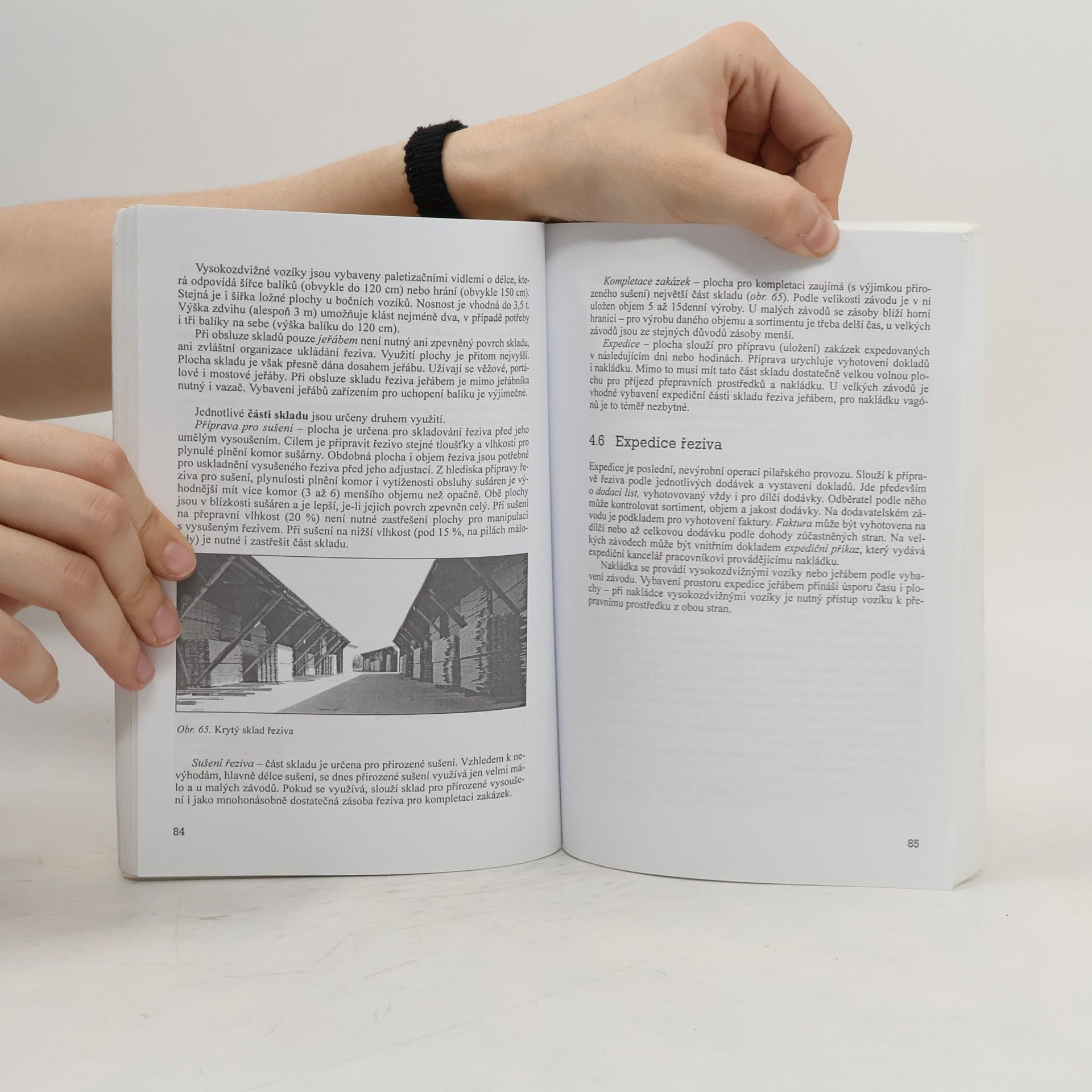 Alois Uhlíř Technologie pro studijní obor nábytkářství 1