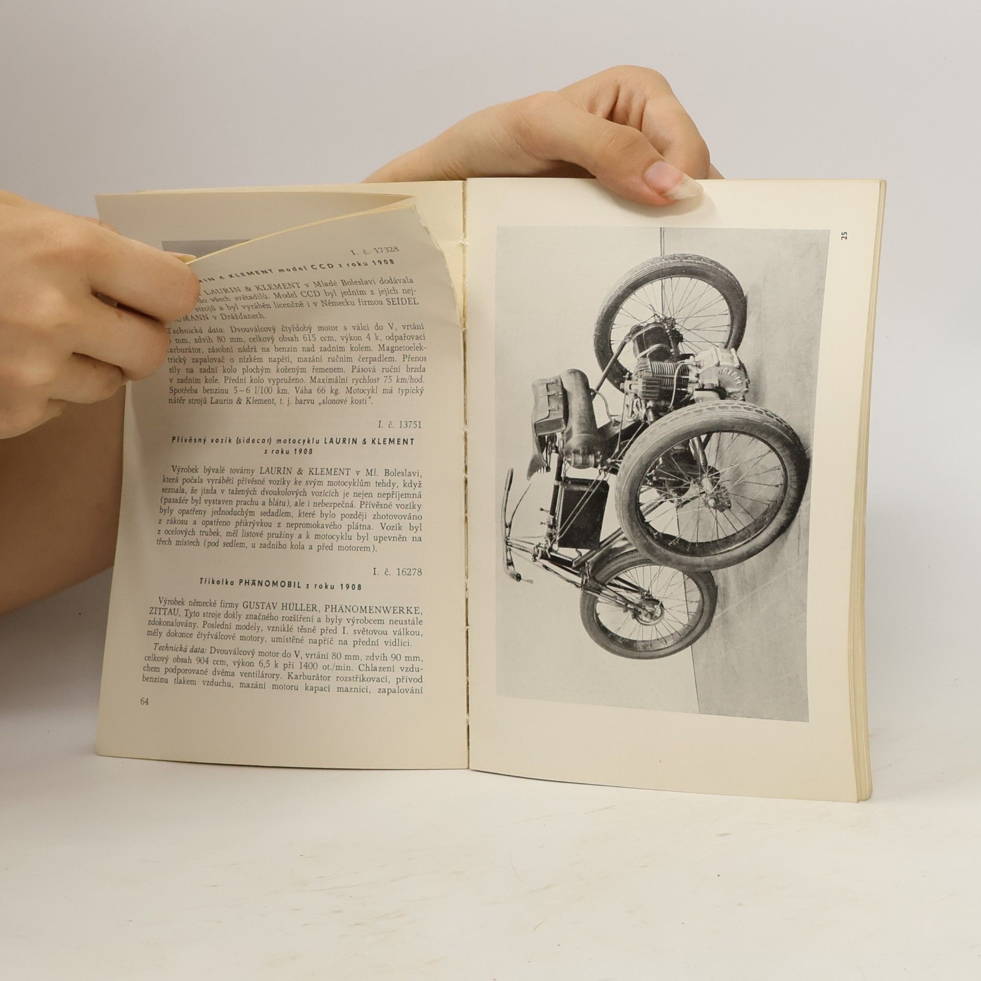 František Štýdl Katalog sbírek motorových vozidel s historickým přehledem, technickými daty a ilustracemi