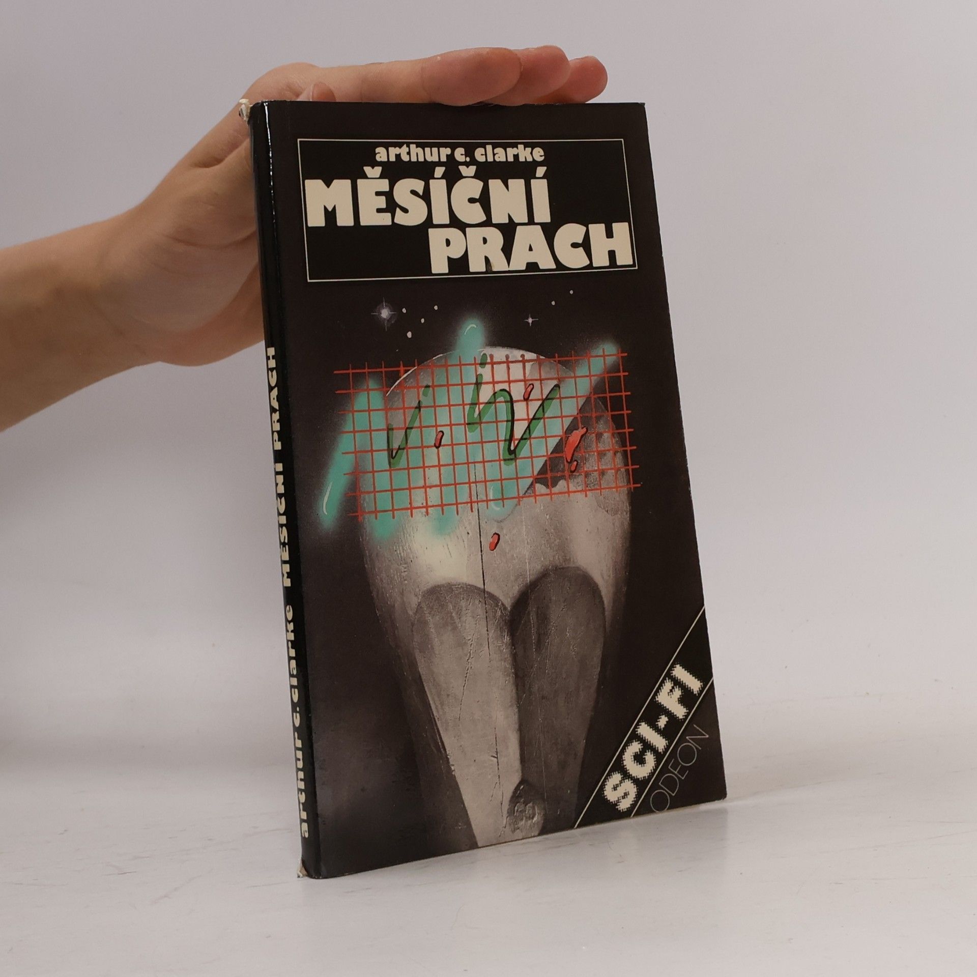 Arthur C. Clarke Měsíční prach