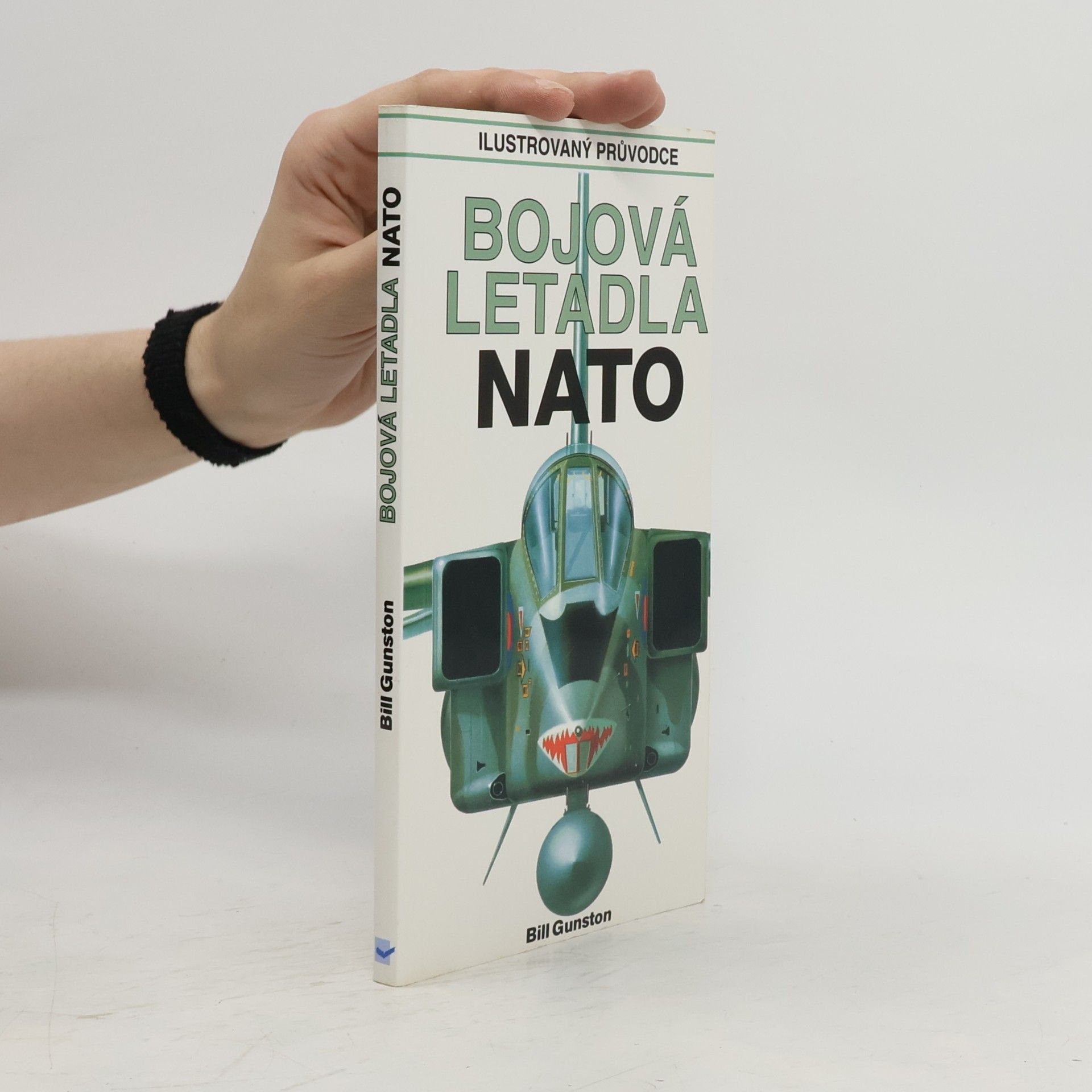 Bill Gunston Bojová letadla NATO