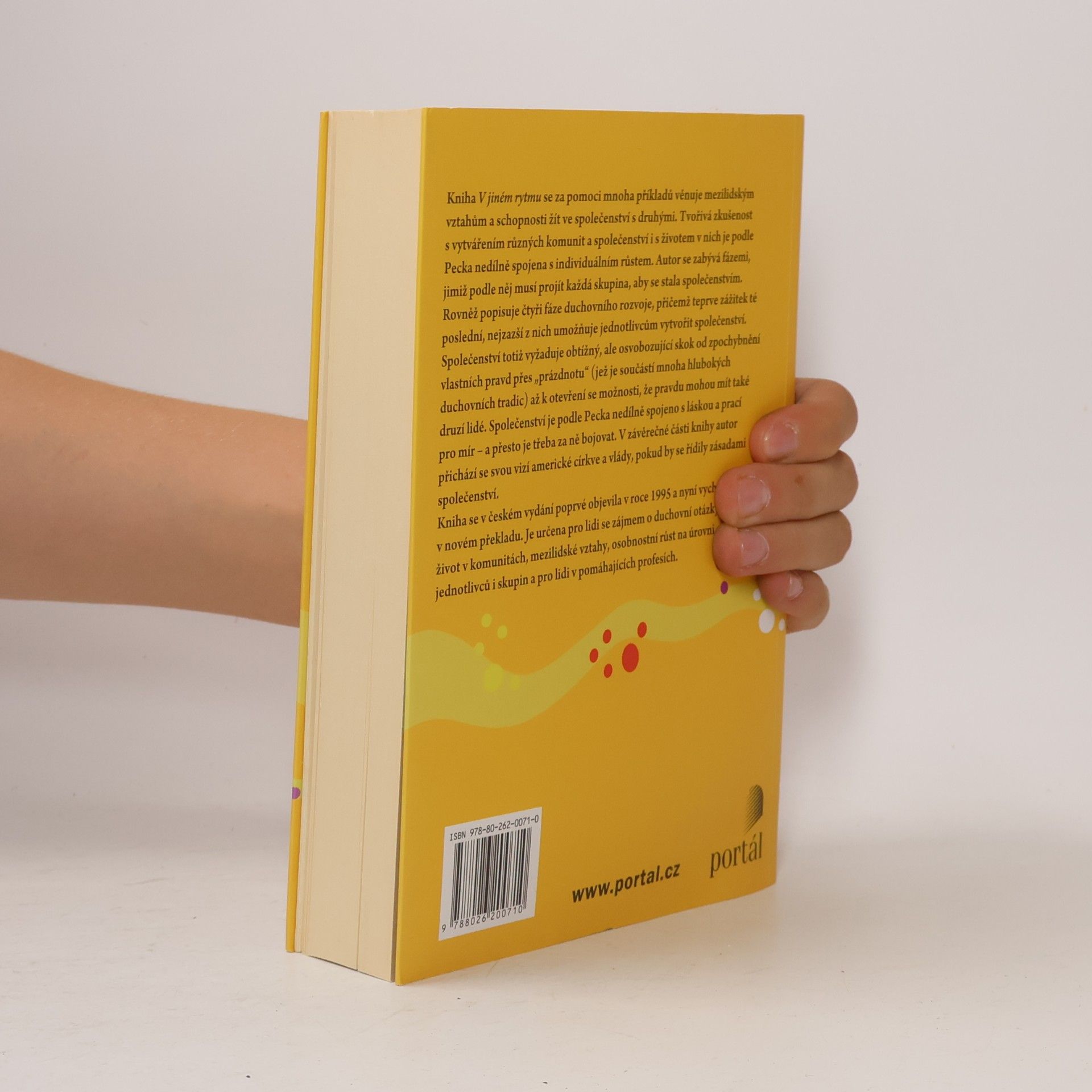 Morgan Scott Peck V jiném rytmu : vytváření společenství