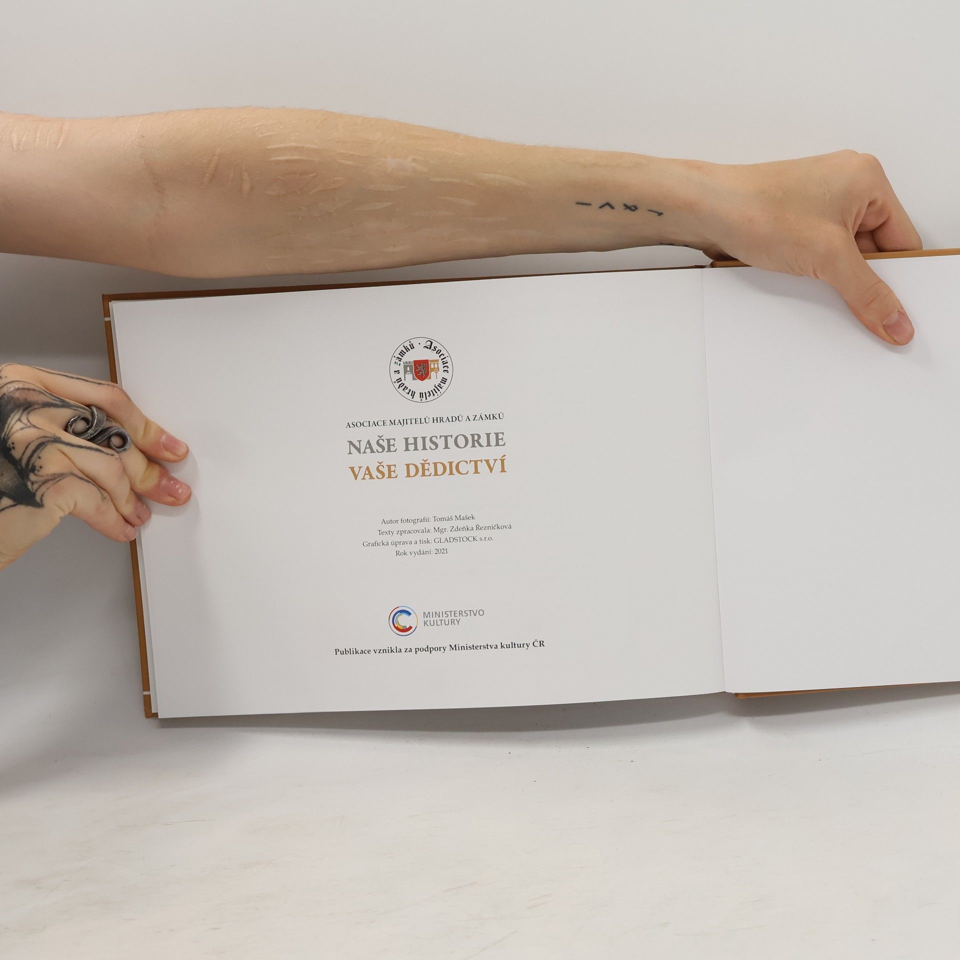 Various authors Naše historie vaše dědictví