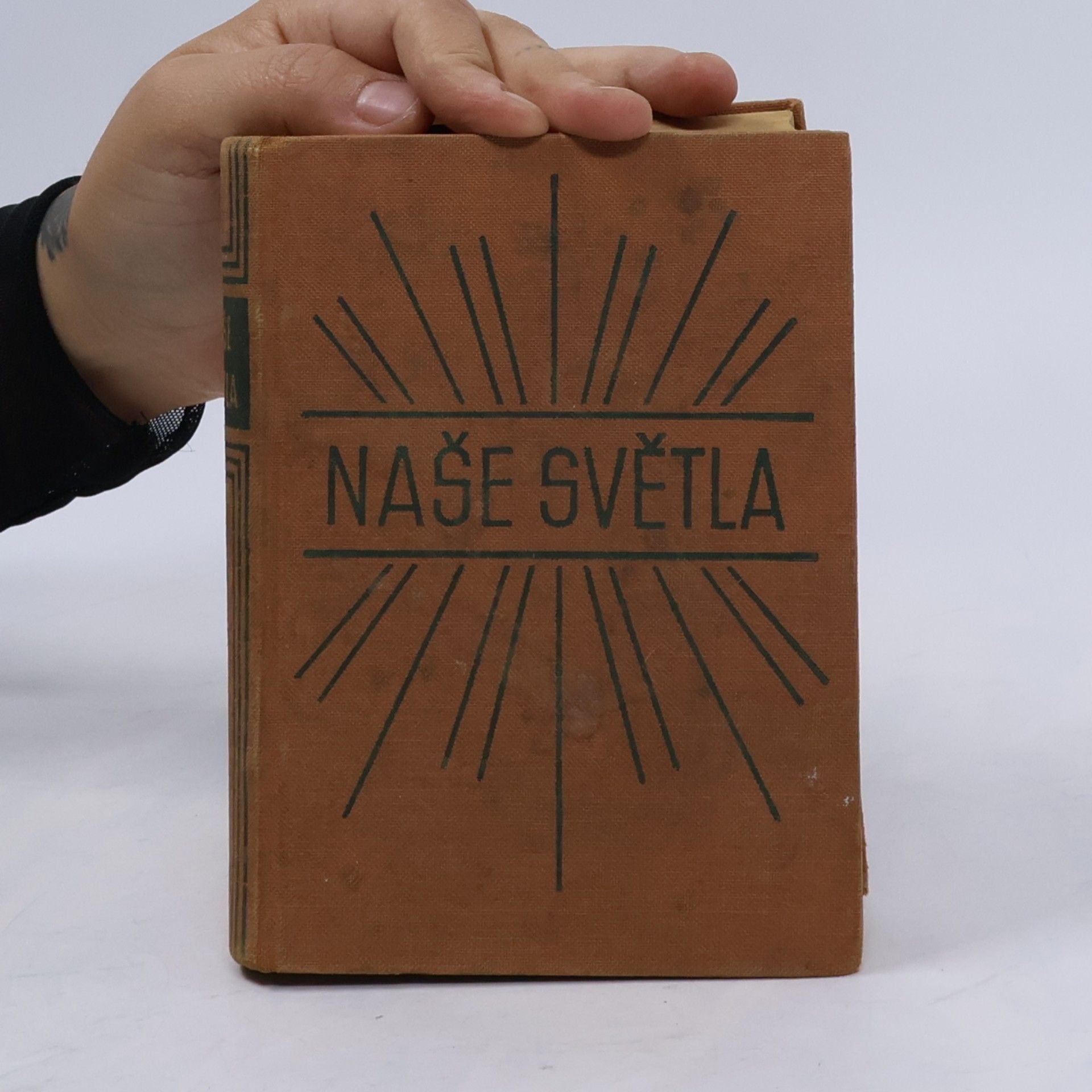 AA.VV. Naše světla