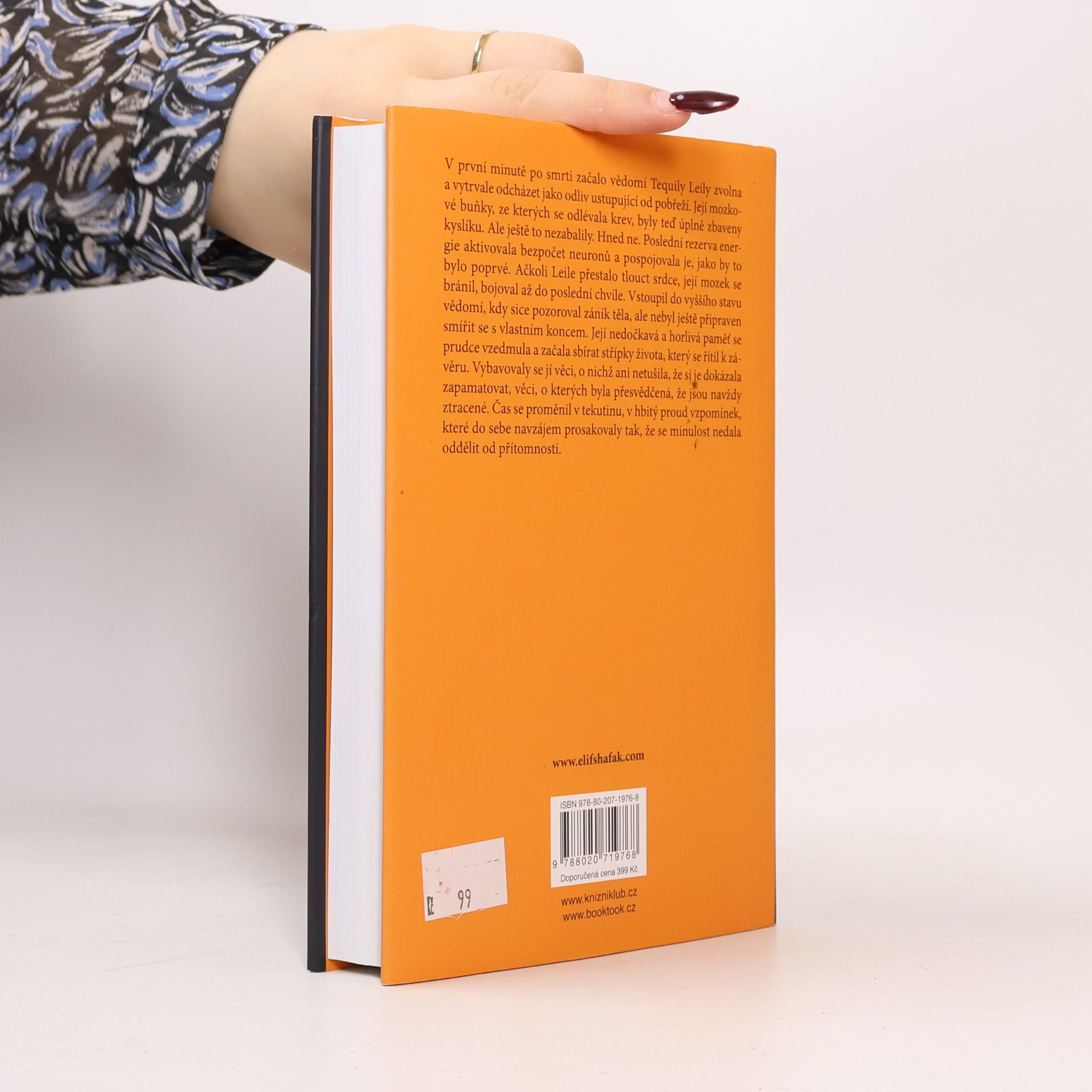 Elif Shafak 10 minut 38 vteřin