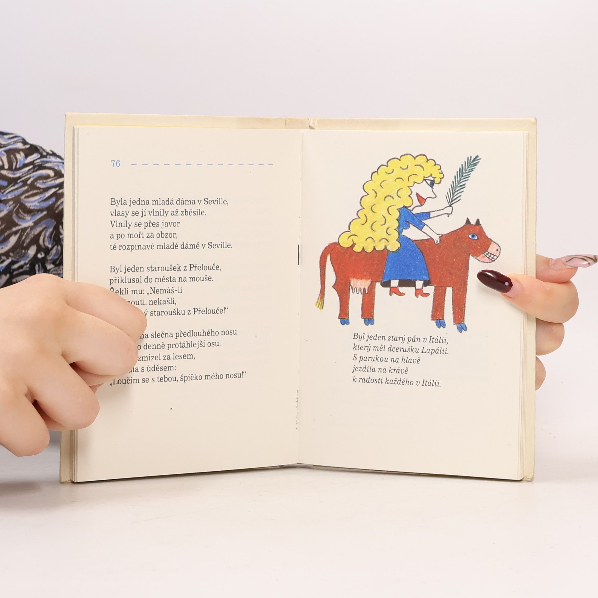 Alois Mikulka Kniha třesků a plesků