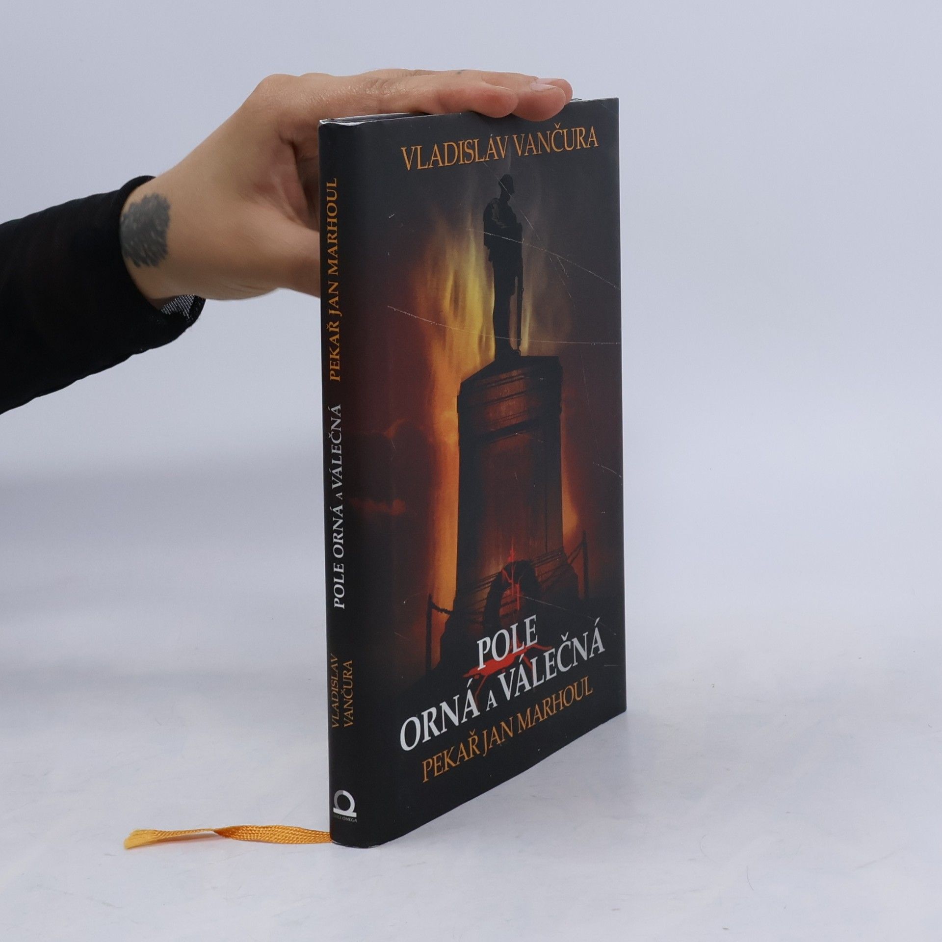 Vladislav Vančura Pole orná a válečná ; Pekař Jan Marhoul