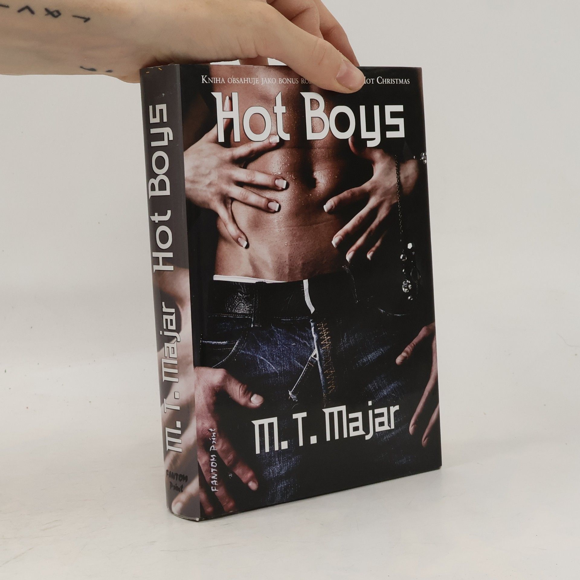 M. T. Majar Hot Boys