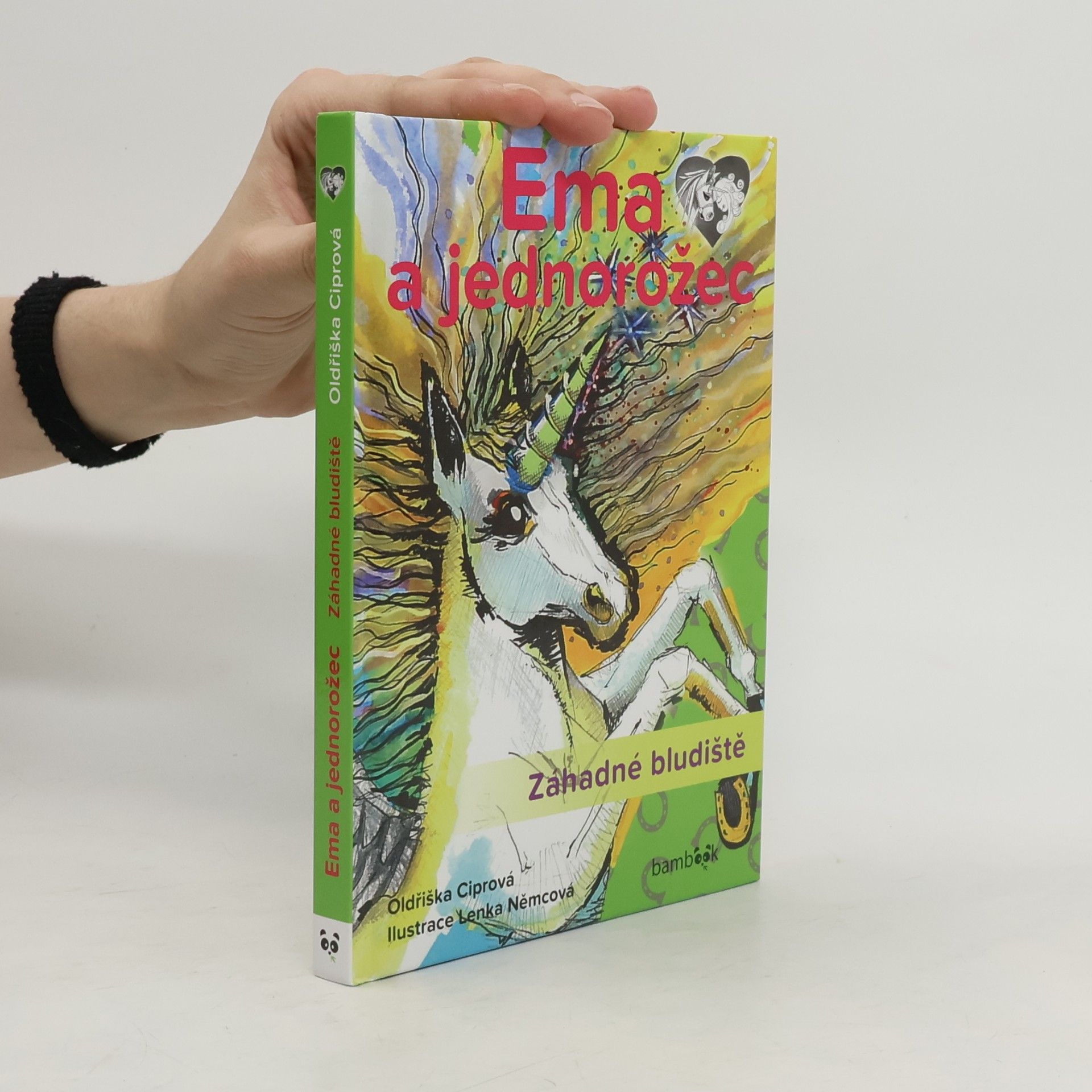 Ema a jednorožec. Záhadné bludiště