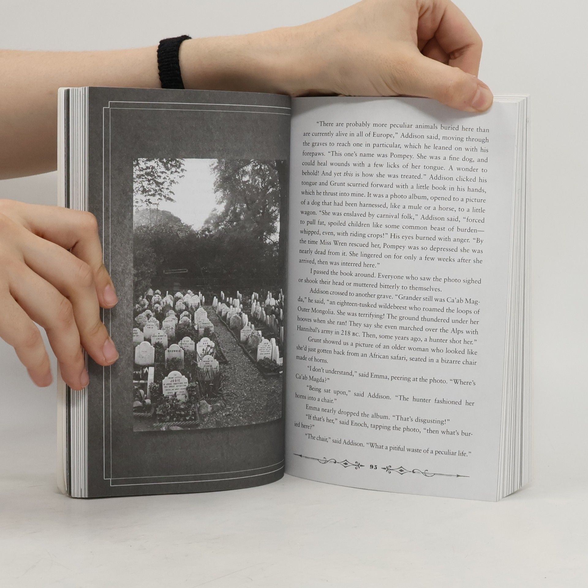 Ransom Riggs Hollow City