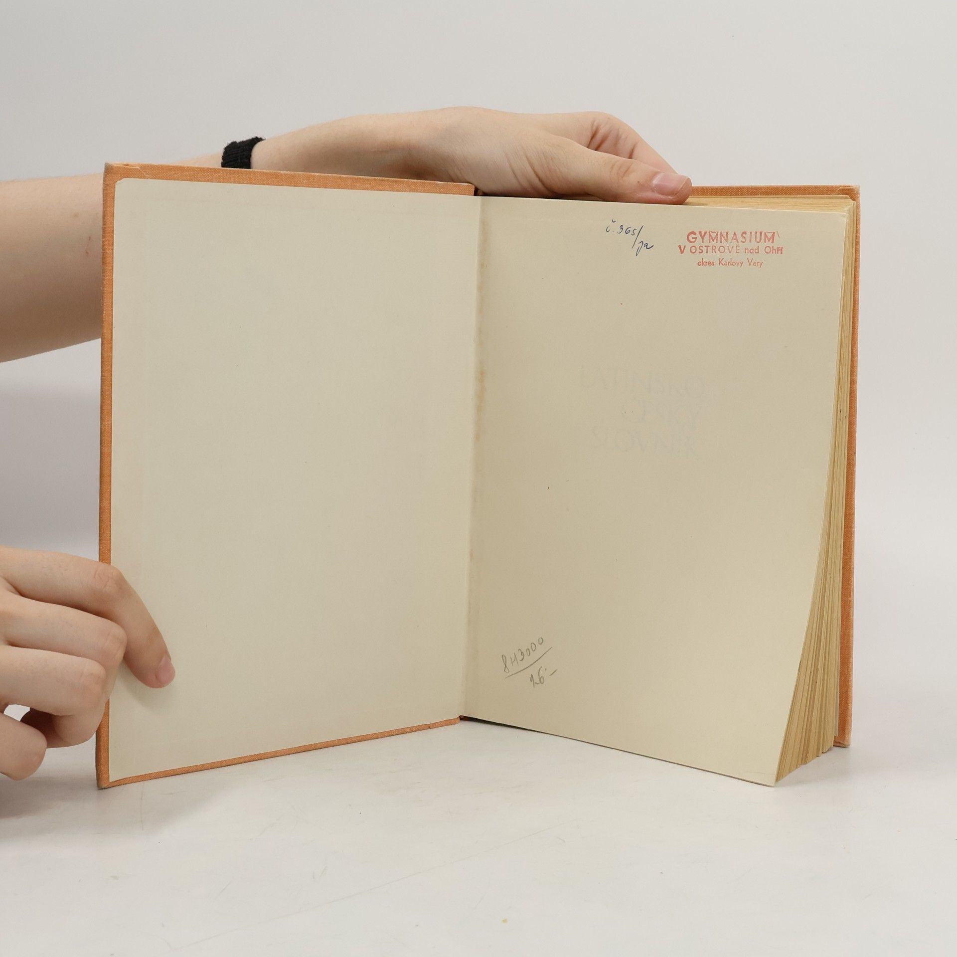 Various authors Latinsko-český slovník