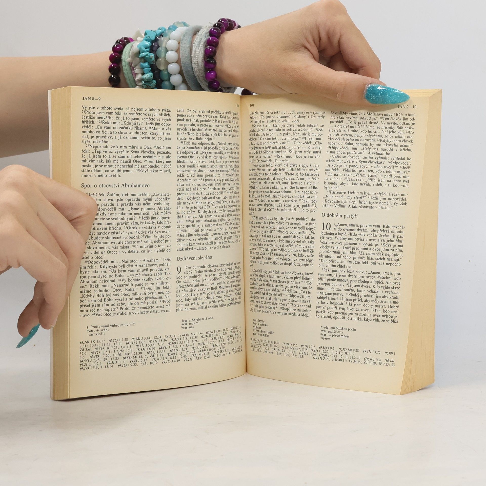 Autorenkollektiv Bible