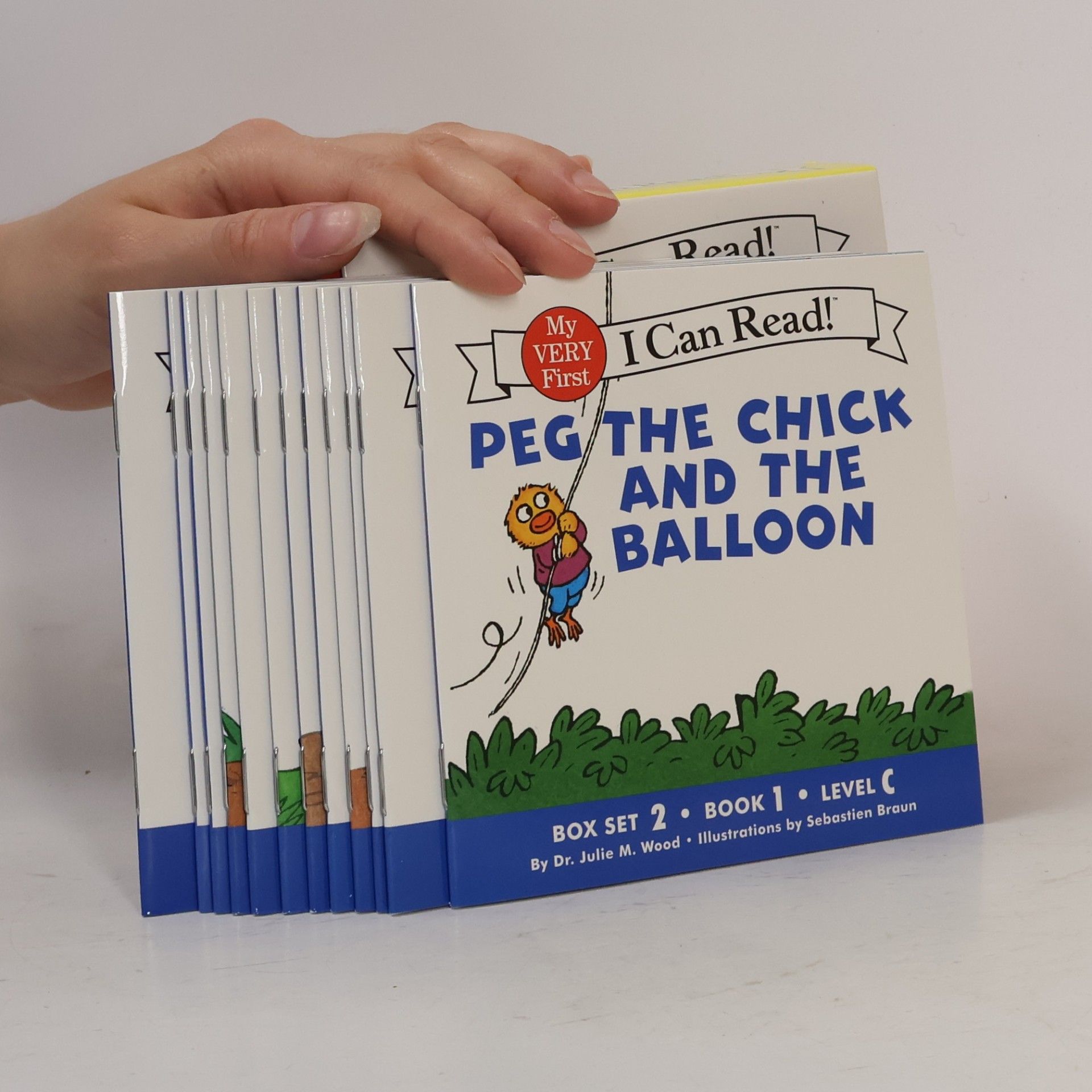 Julie Garwood Learn to Read with Tug the Pup and Friends! Box Set 2