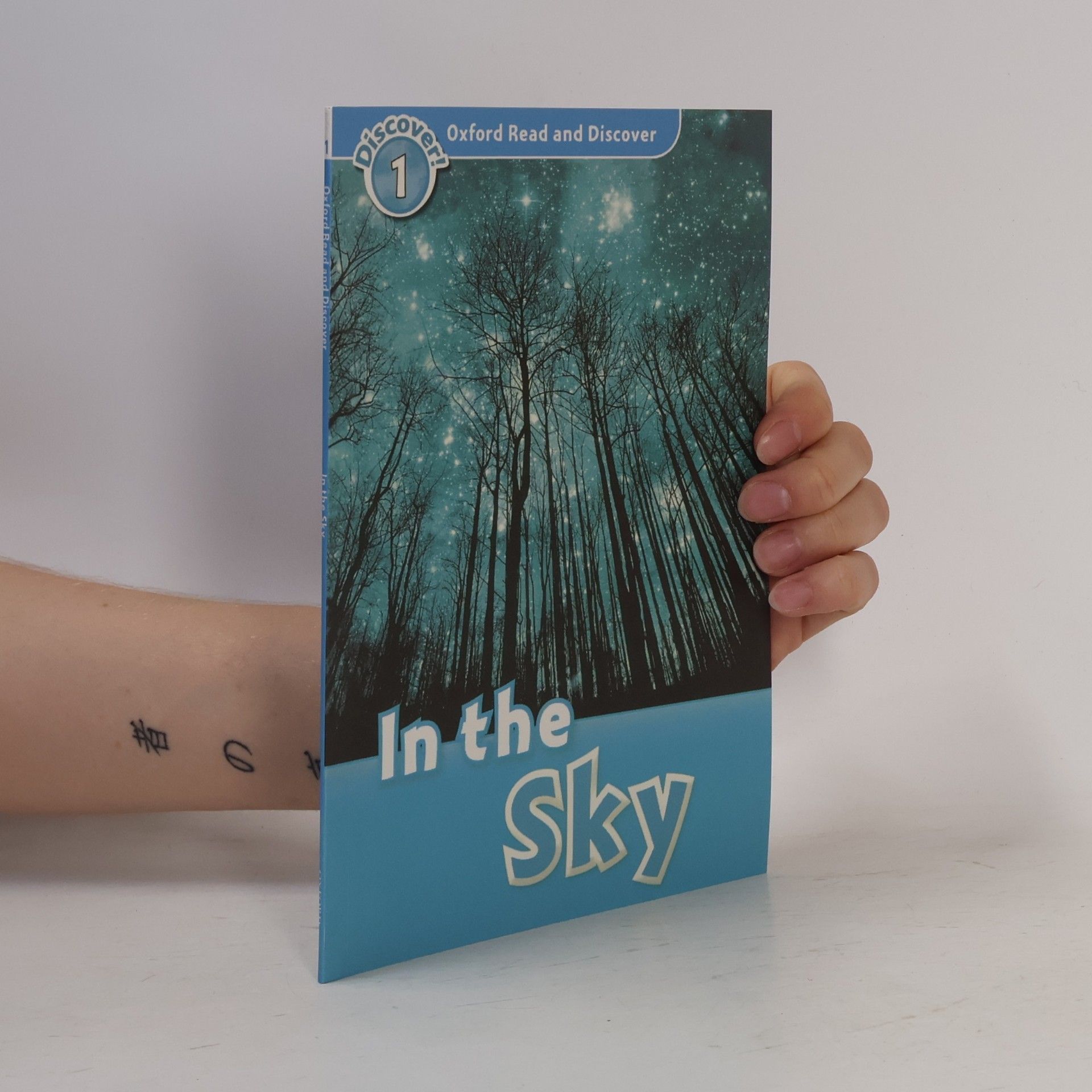 Kamini Khanduri Oxford Read and Discover 1: In the Sky