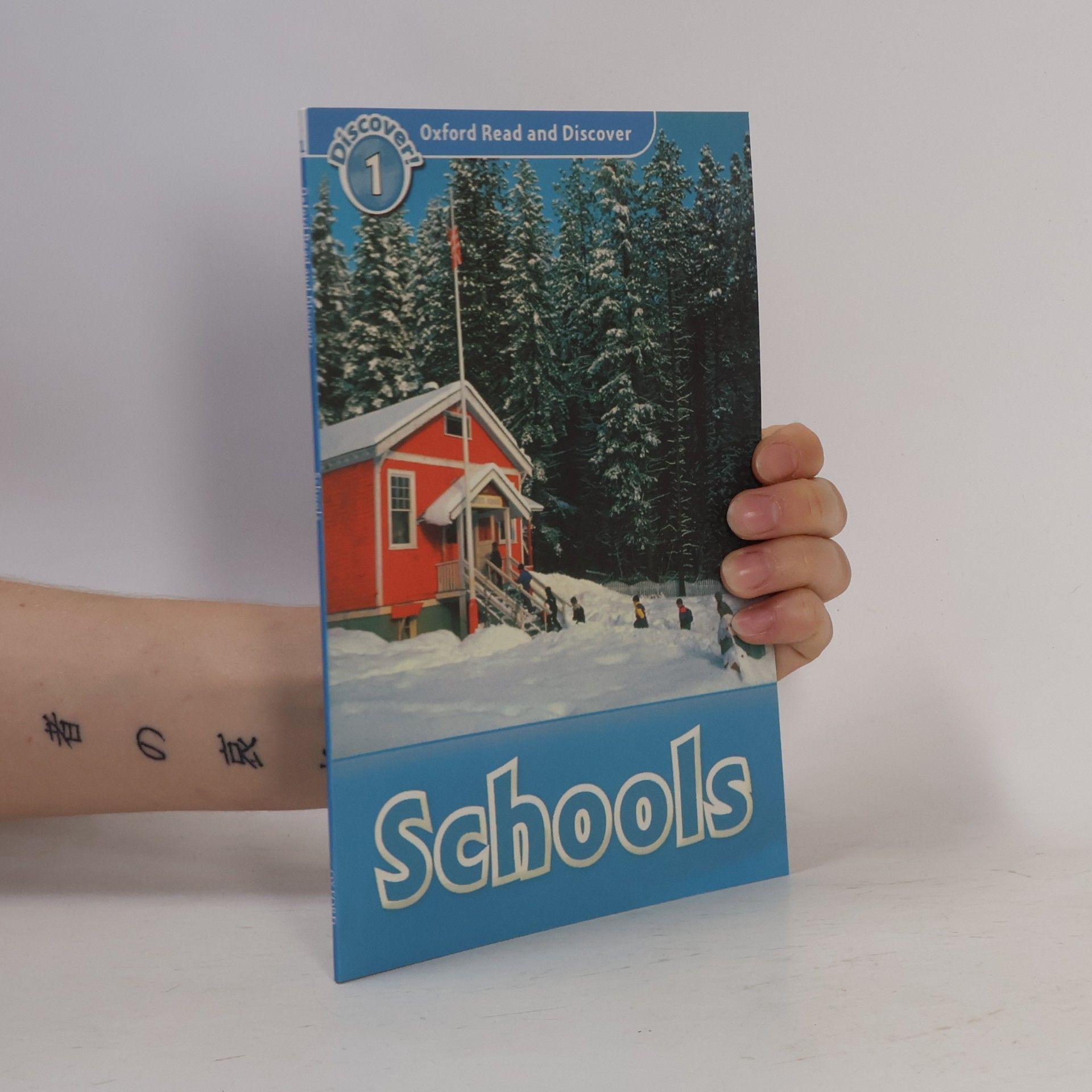 Kolektiv autorů Oxford Read and Discover: Level 1: Schools