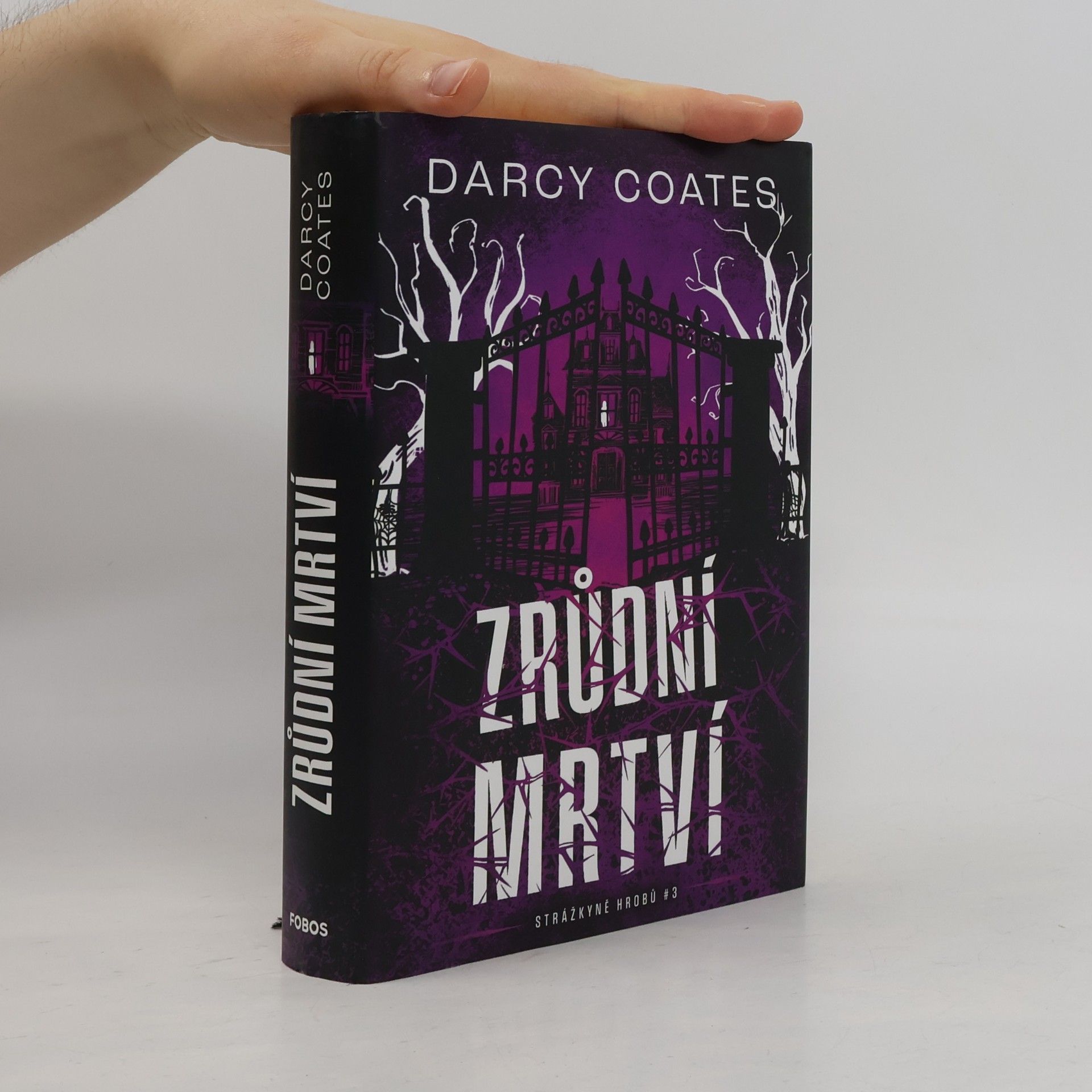 Darcy Coates Zrůdní mrtví