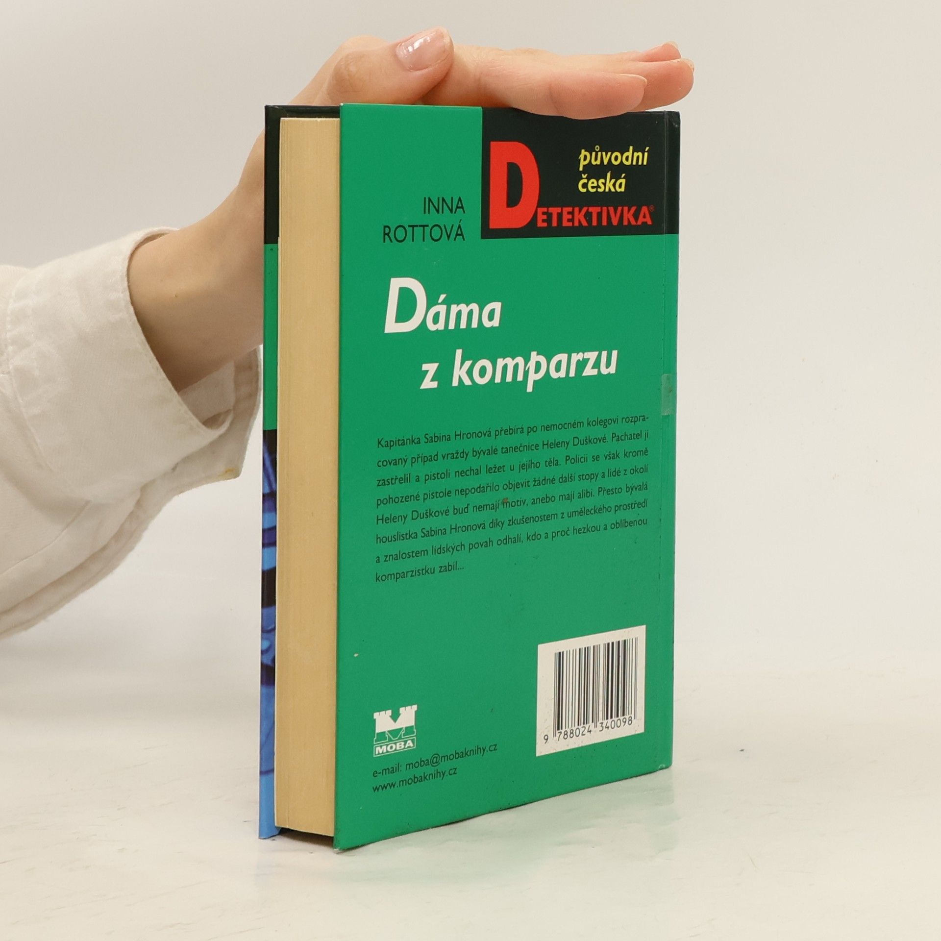 Inna Mirovská Dáma z komparzu