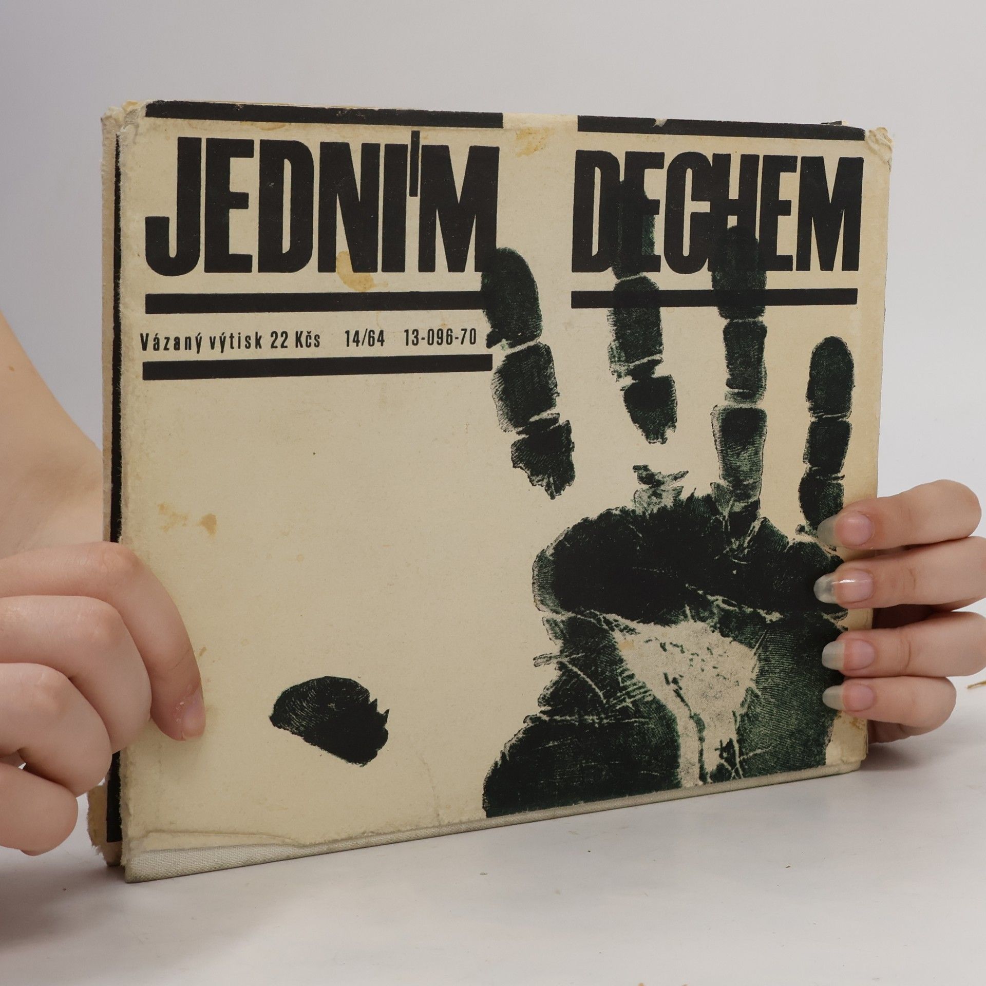 B. Polách Jedním dechem. 9 napínavých příběhů