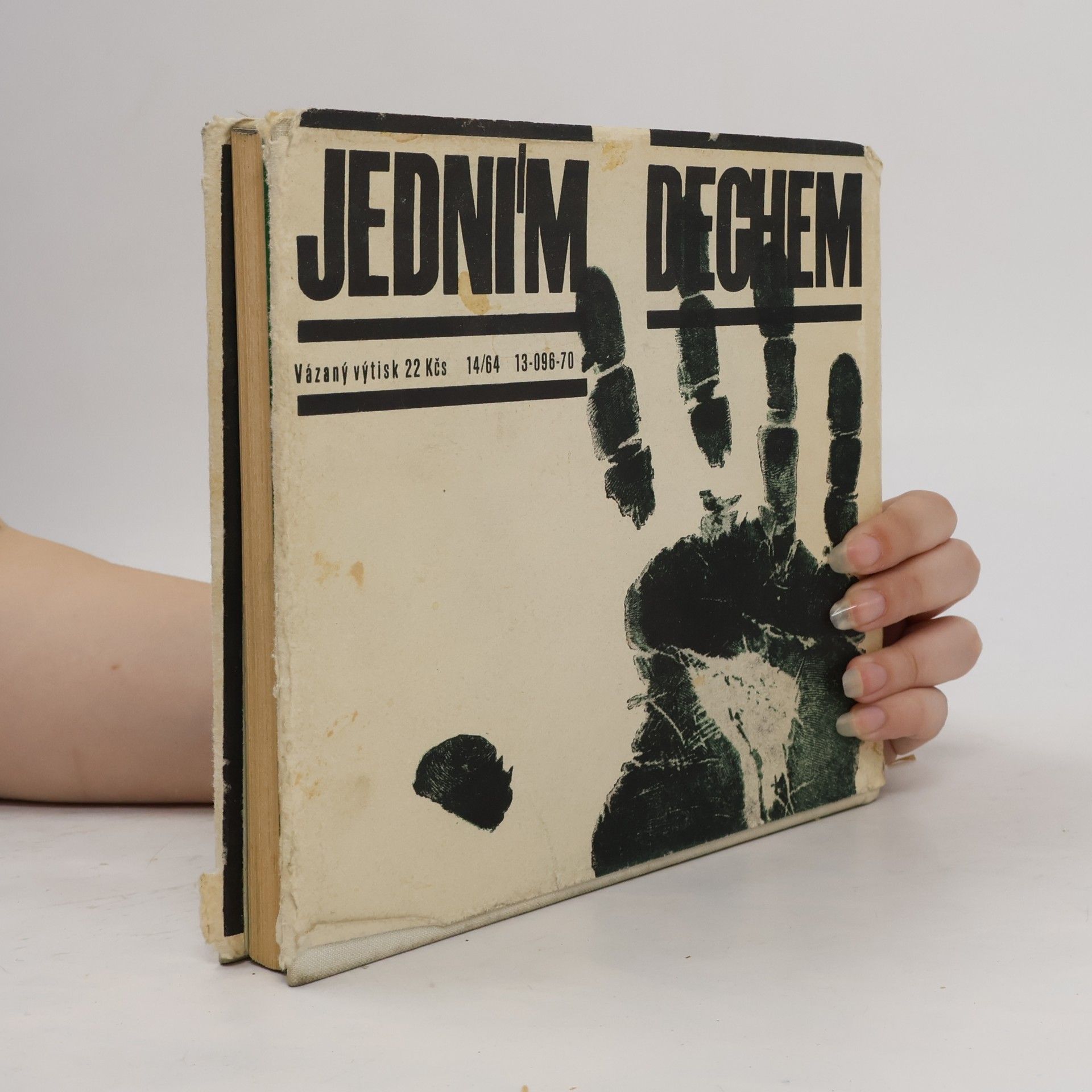 B. Polách Jedním dechem. 9 napínavých příběhů