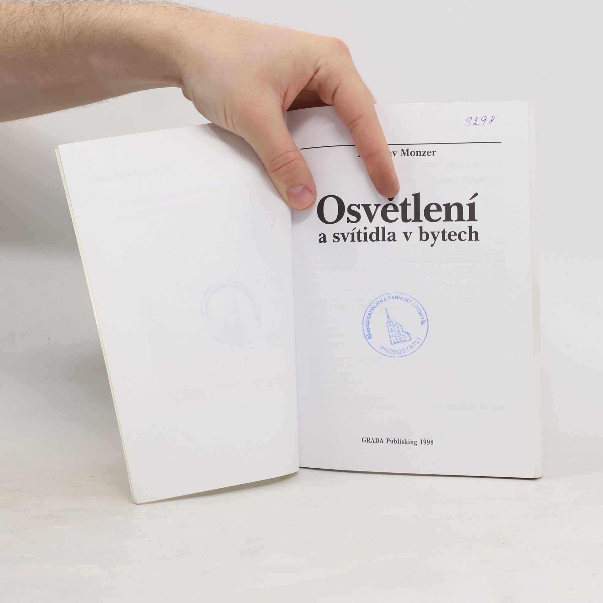 Ladislav Monzer Osvětlení a svítidla v bytech