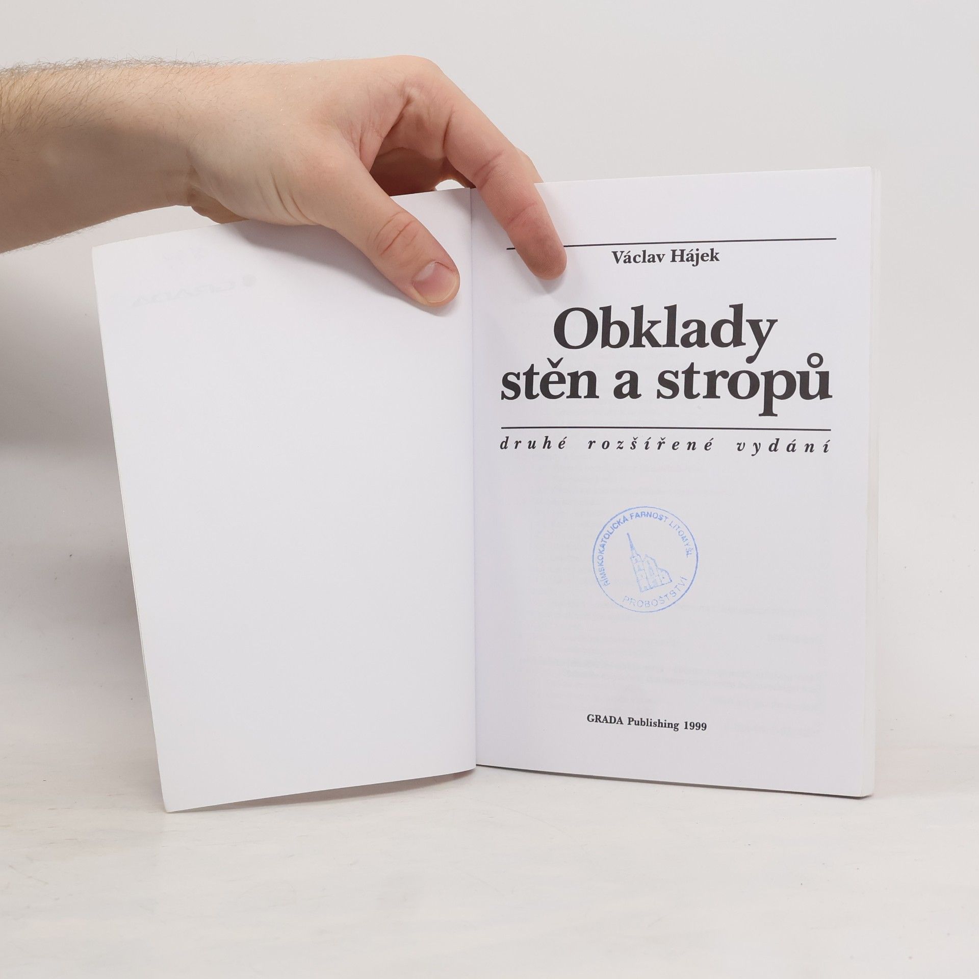 Václav Hájek Obklady stěn a stropů