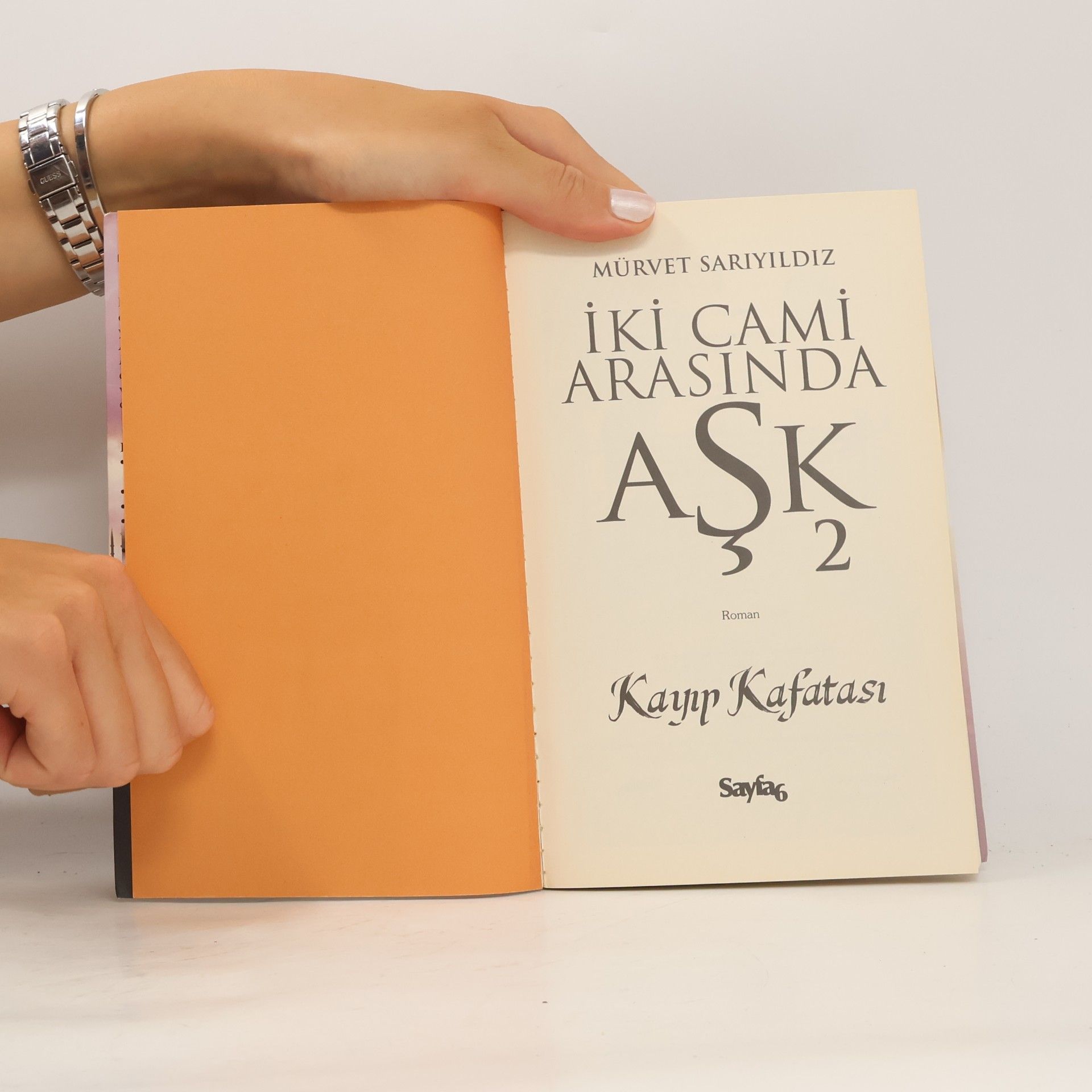 Mürvet Sariyildiz İki Cami Arasında Aşk 2