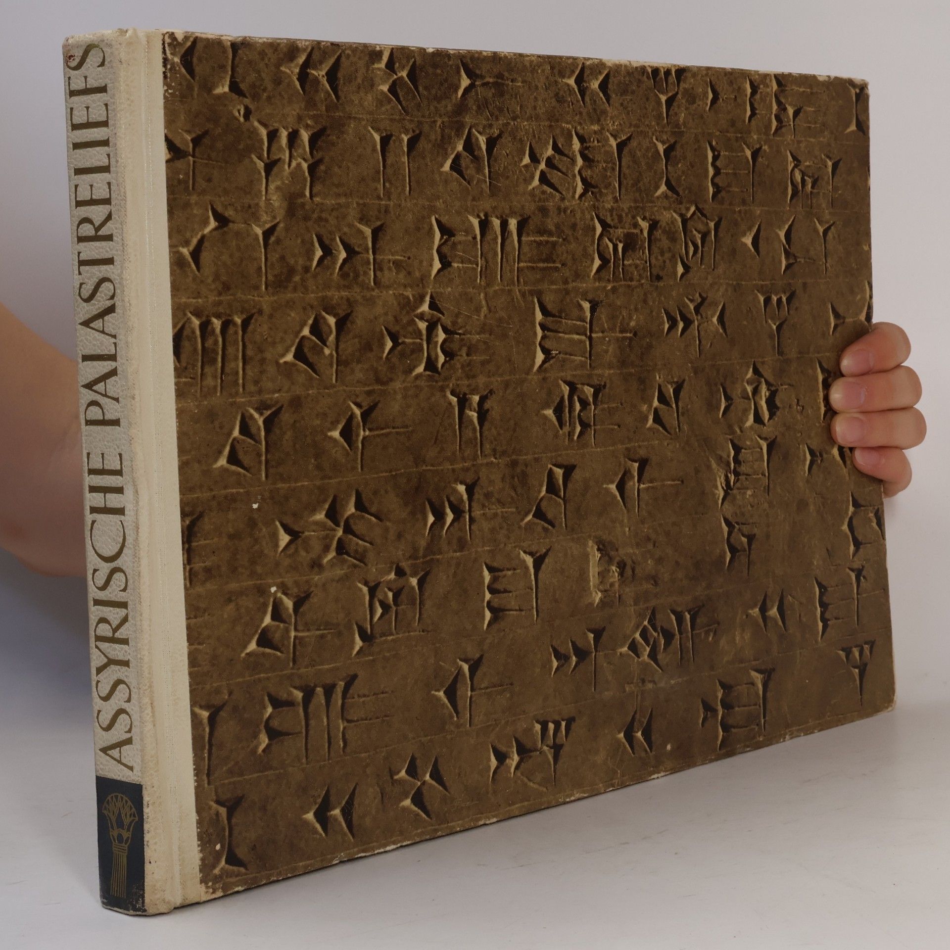 R. D. Barnett Les reliefs des palais assyriens