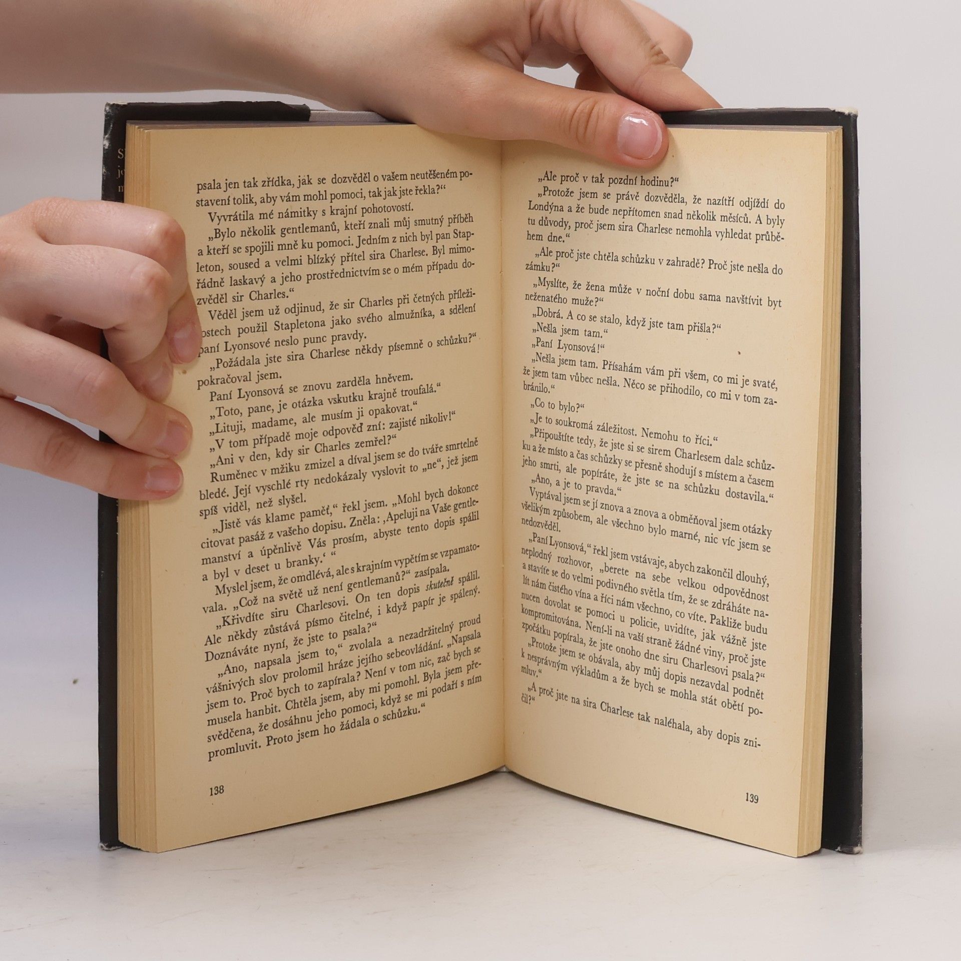 Arthur Conan Doyle Pes Baskervillský