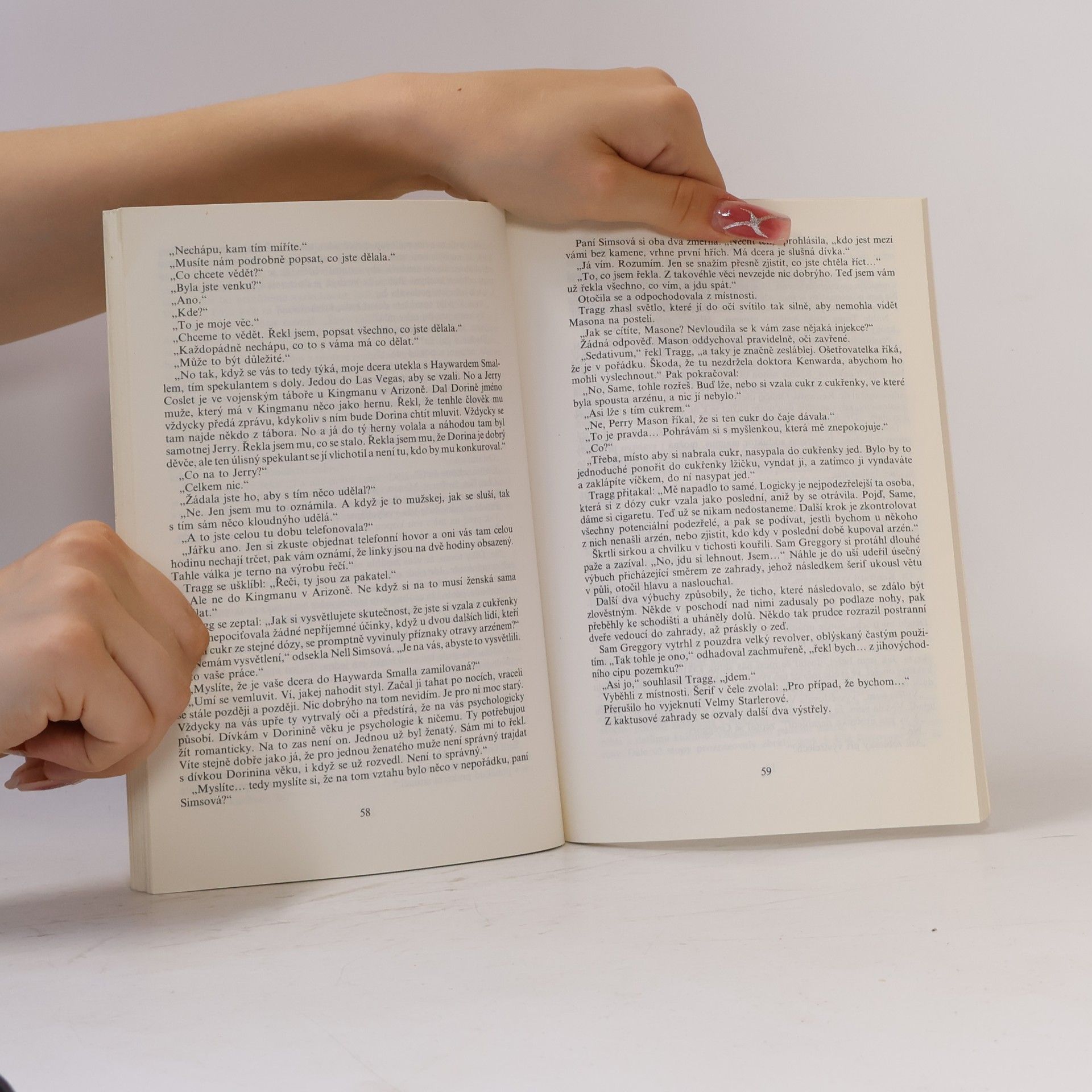 Erle Stanley Gardner Případ malátného moskyta