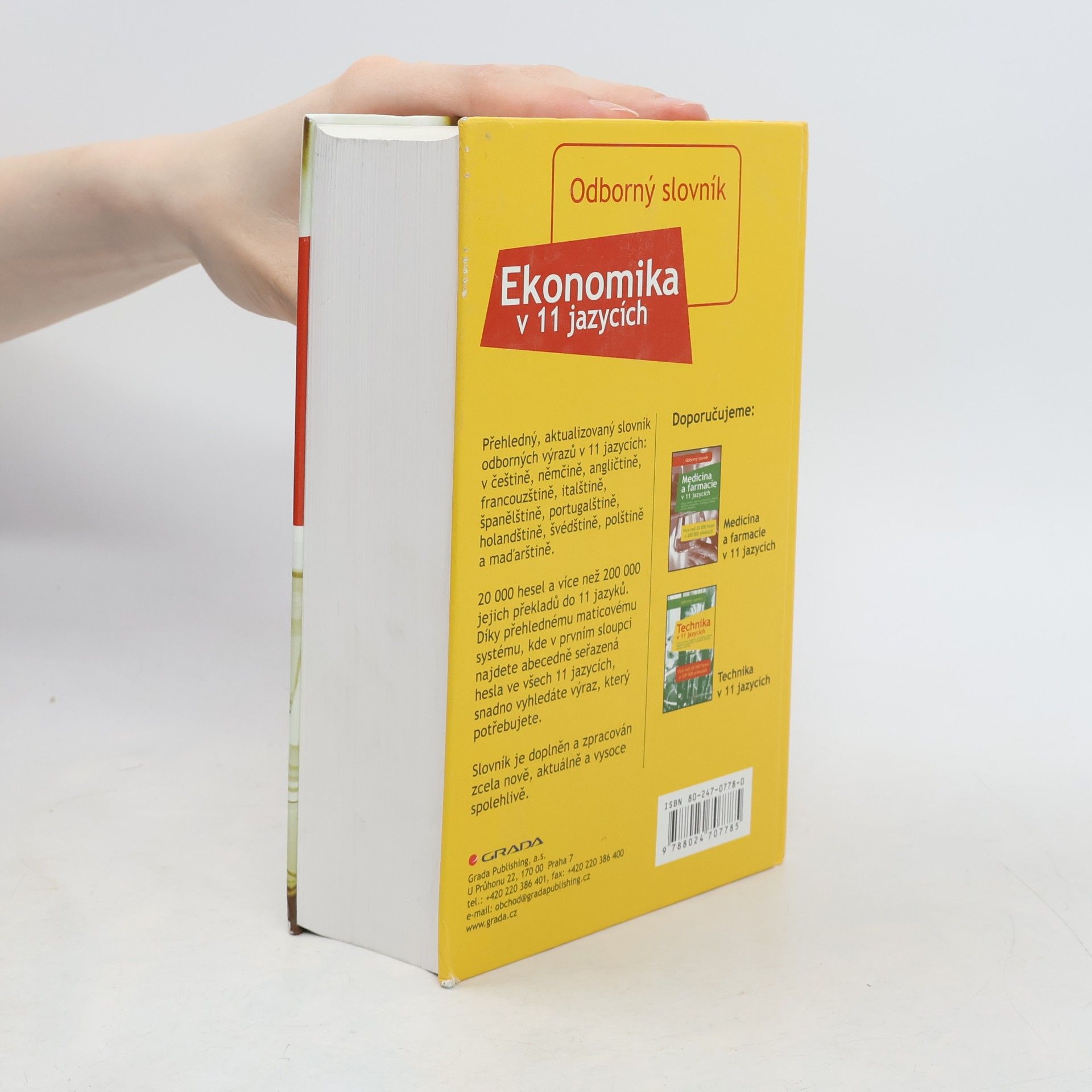 Collectif d'auteurs Ekonomika v 11 jazycích
