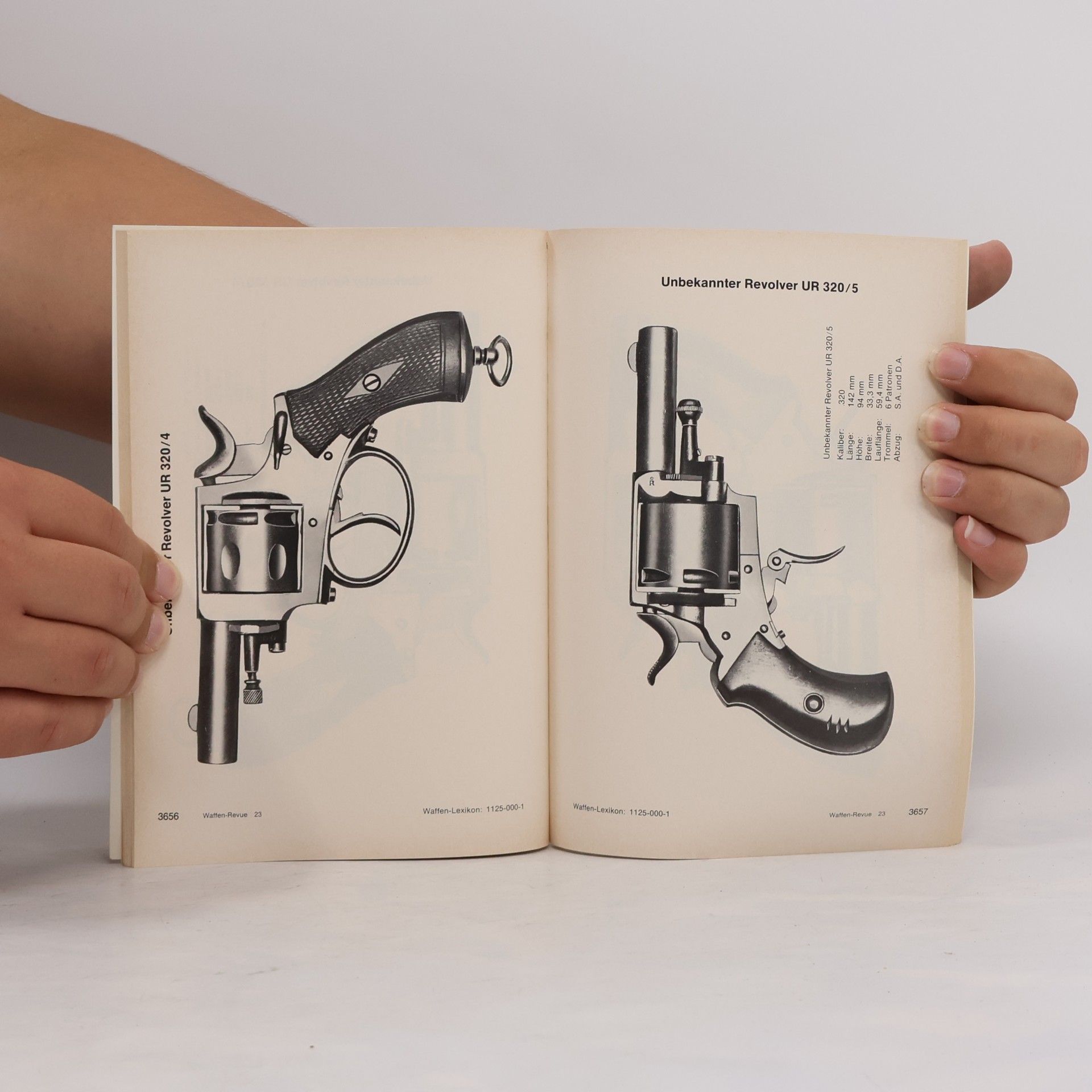 kolektiv Waffen Revue N. 23
