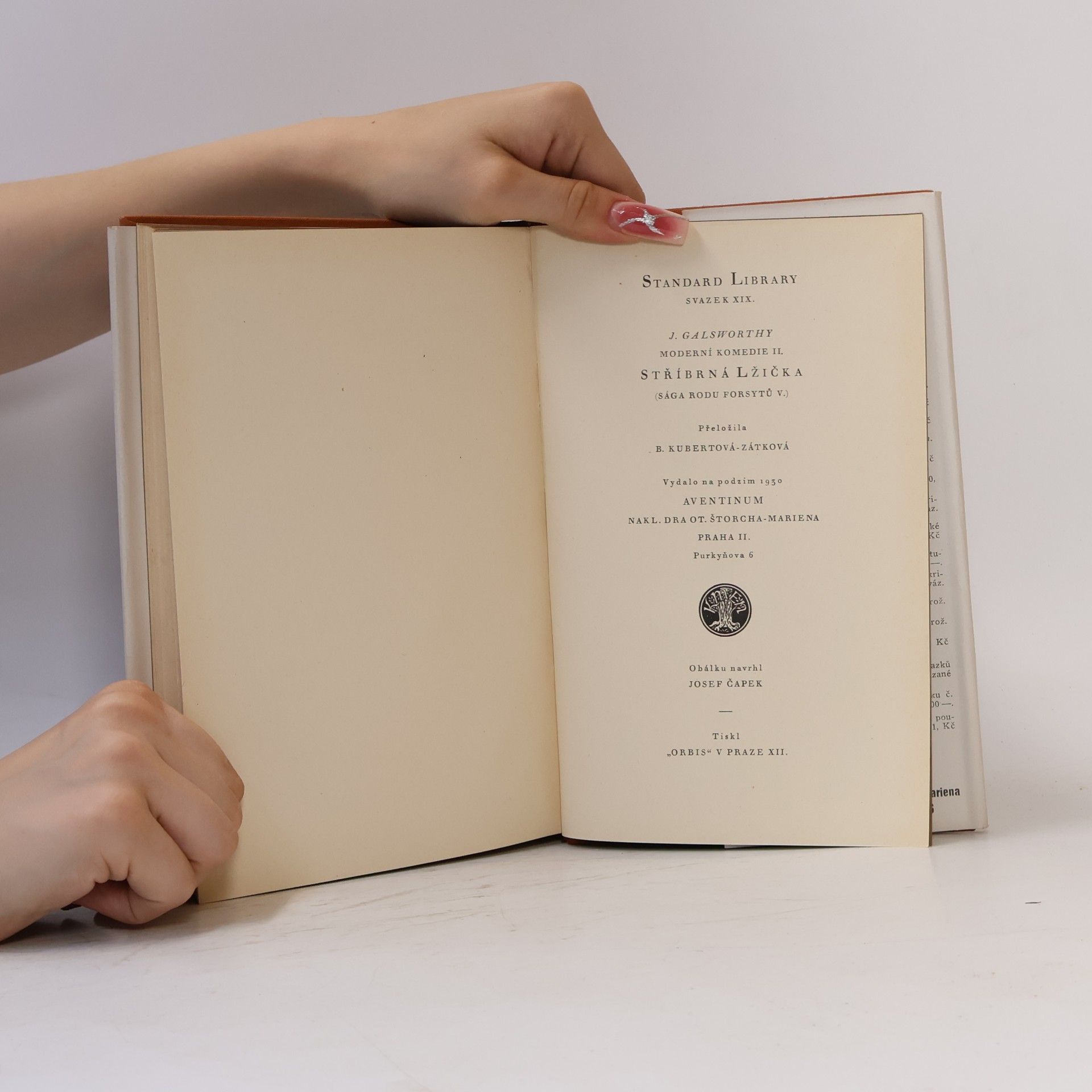 John Galsworthy Stříbrná lžička. Ssága rodu Forsytů V.