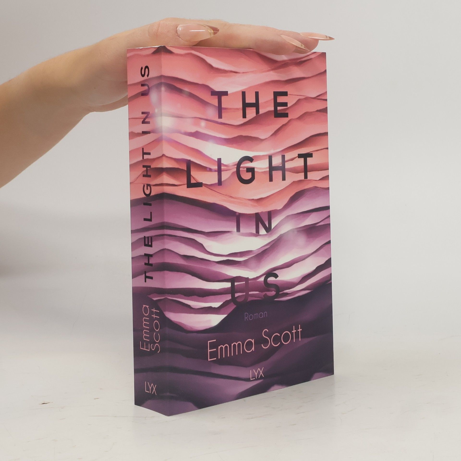 Emma Scott The light in us