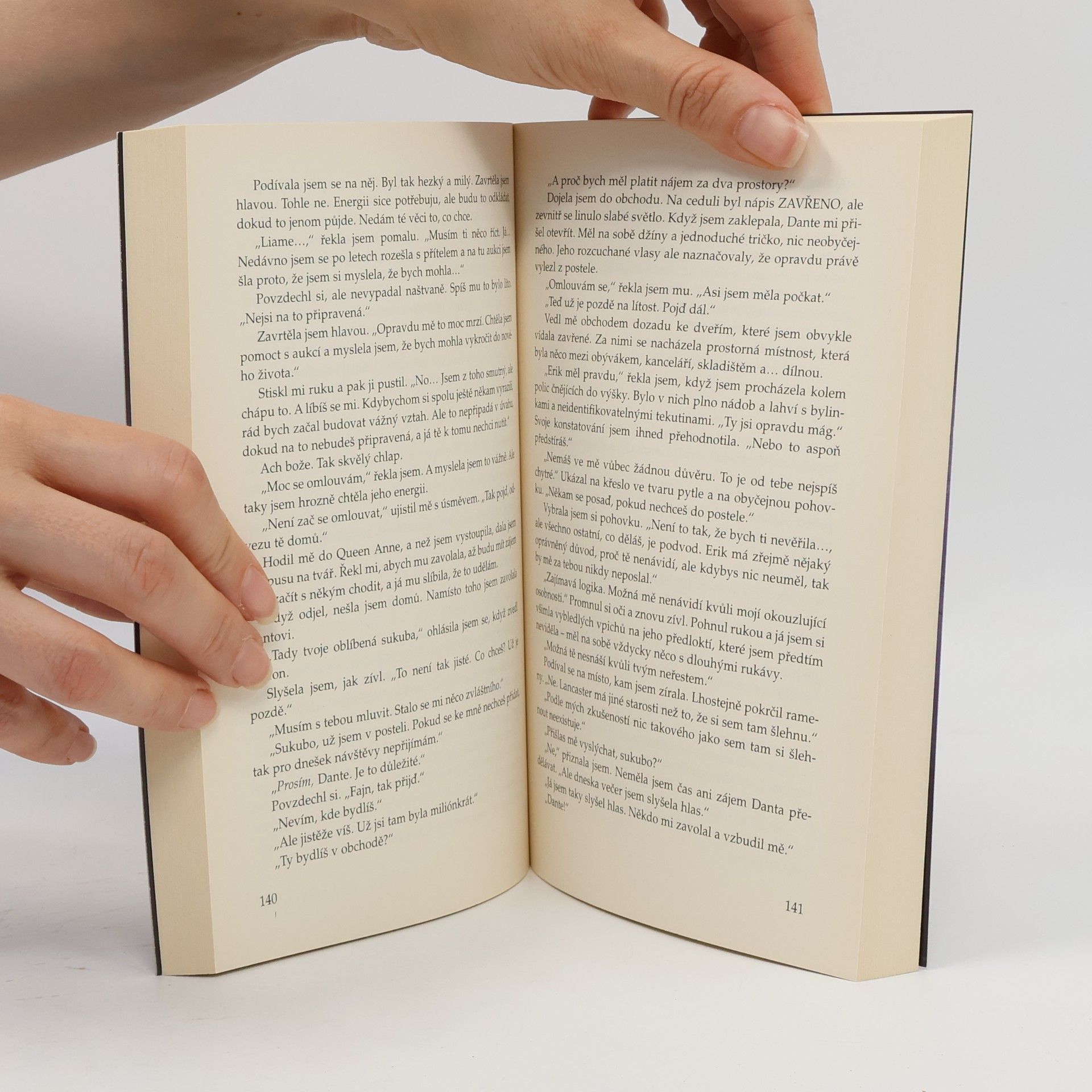 Richelle Mead Sny. Sukuba. 3. díl