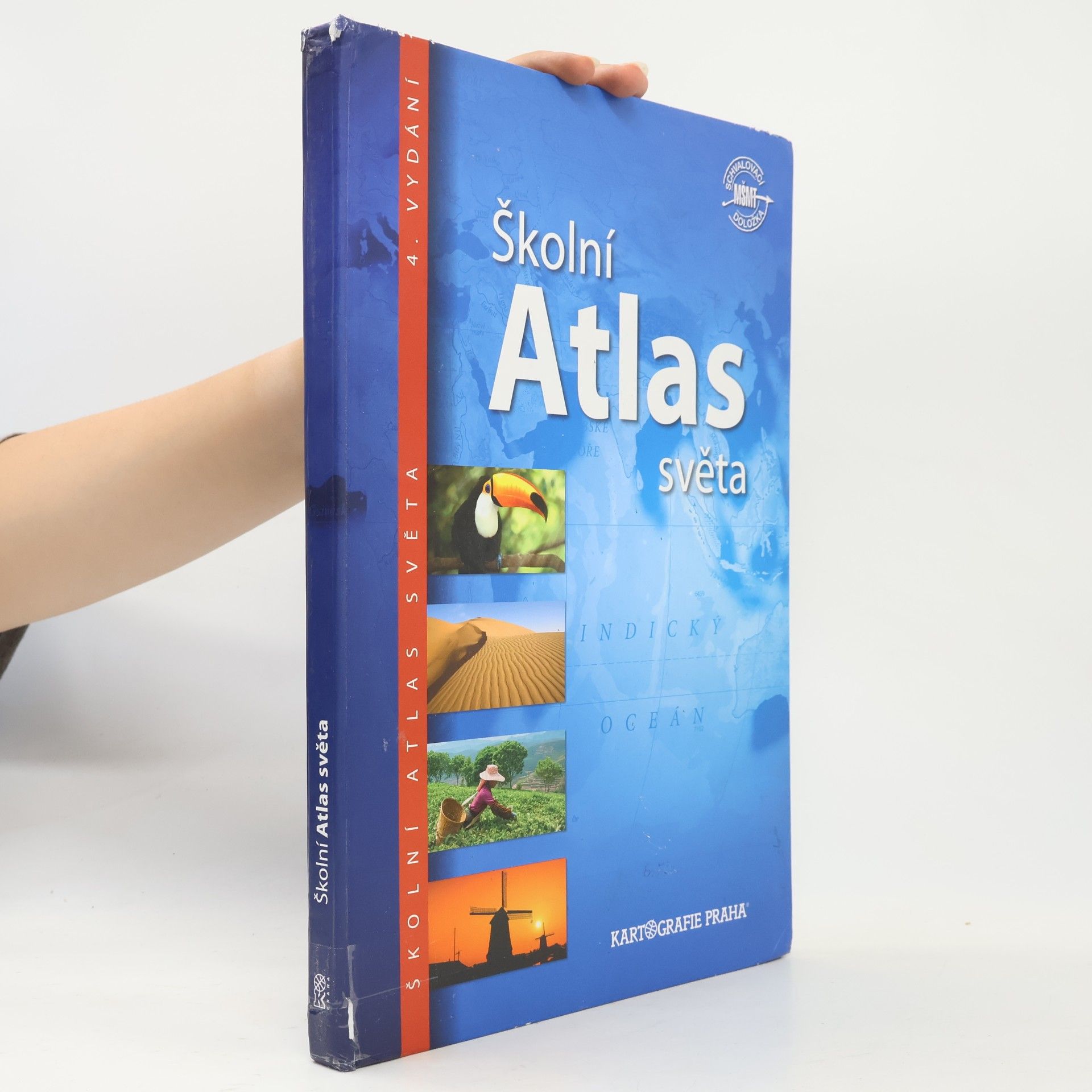 Collectif d'auteurs Školní atlas světa
