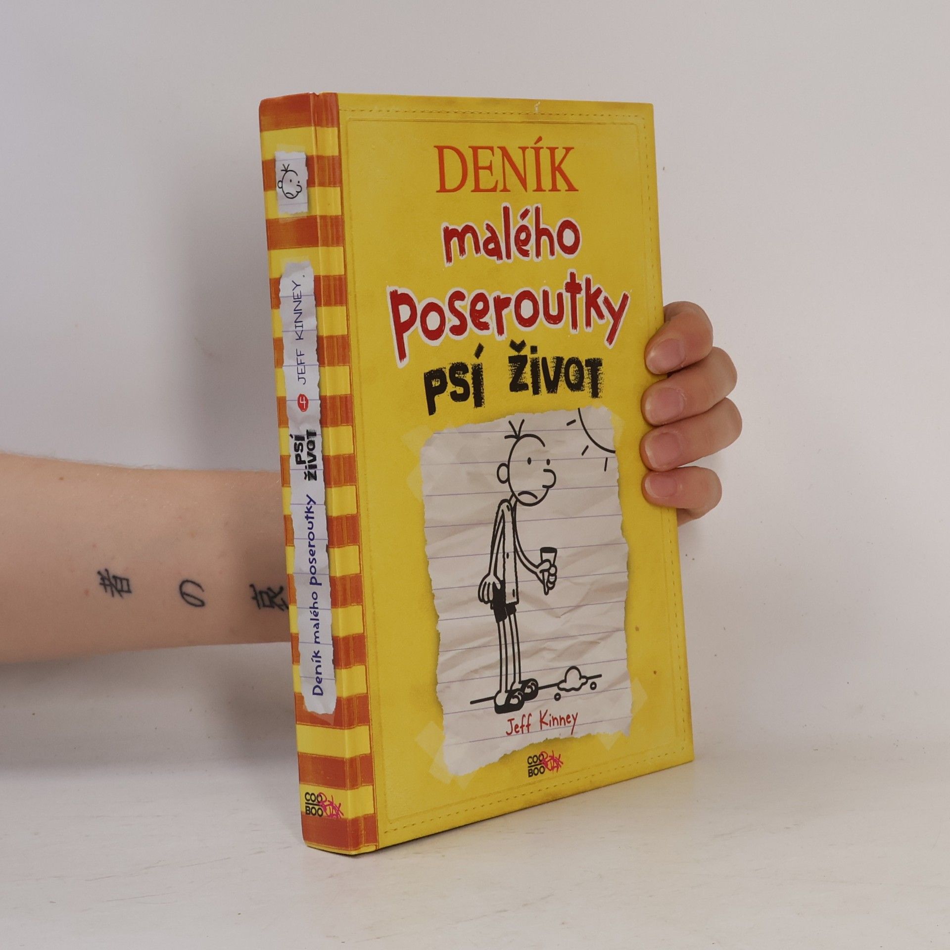 Jeff Kinney Deník malého poseroutky 4. Psí život