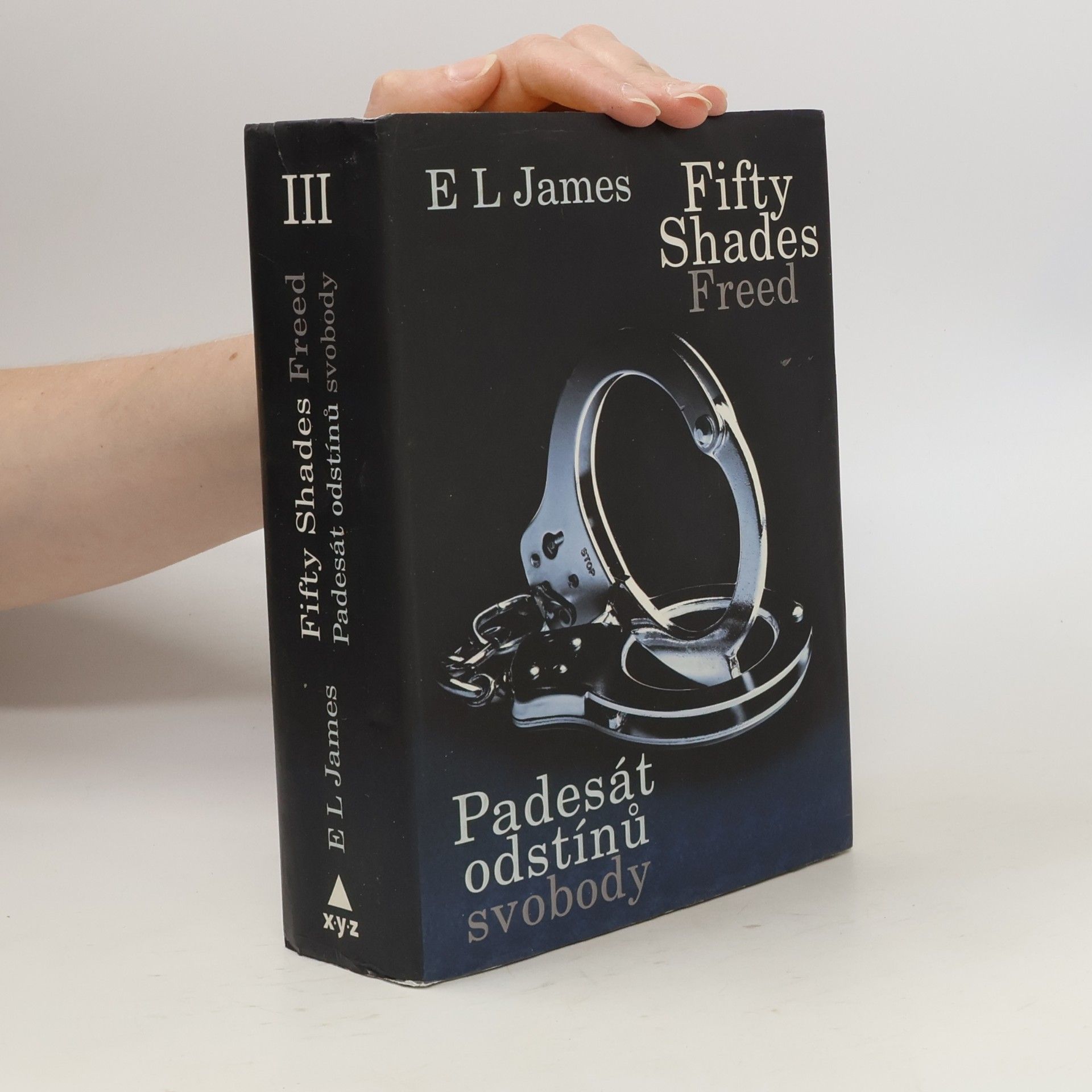 E. L. James Padesát odstínů svobody
