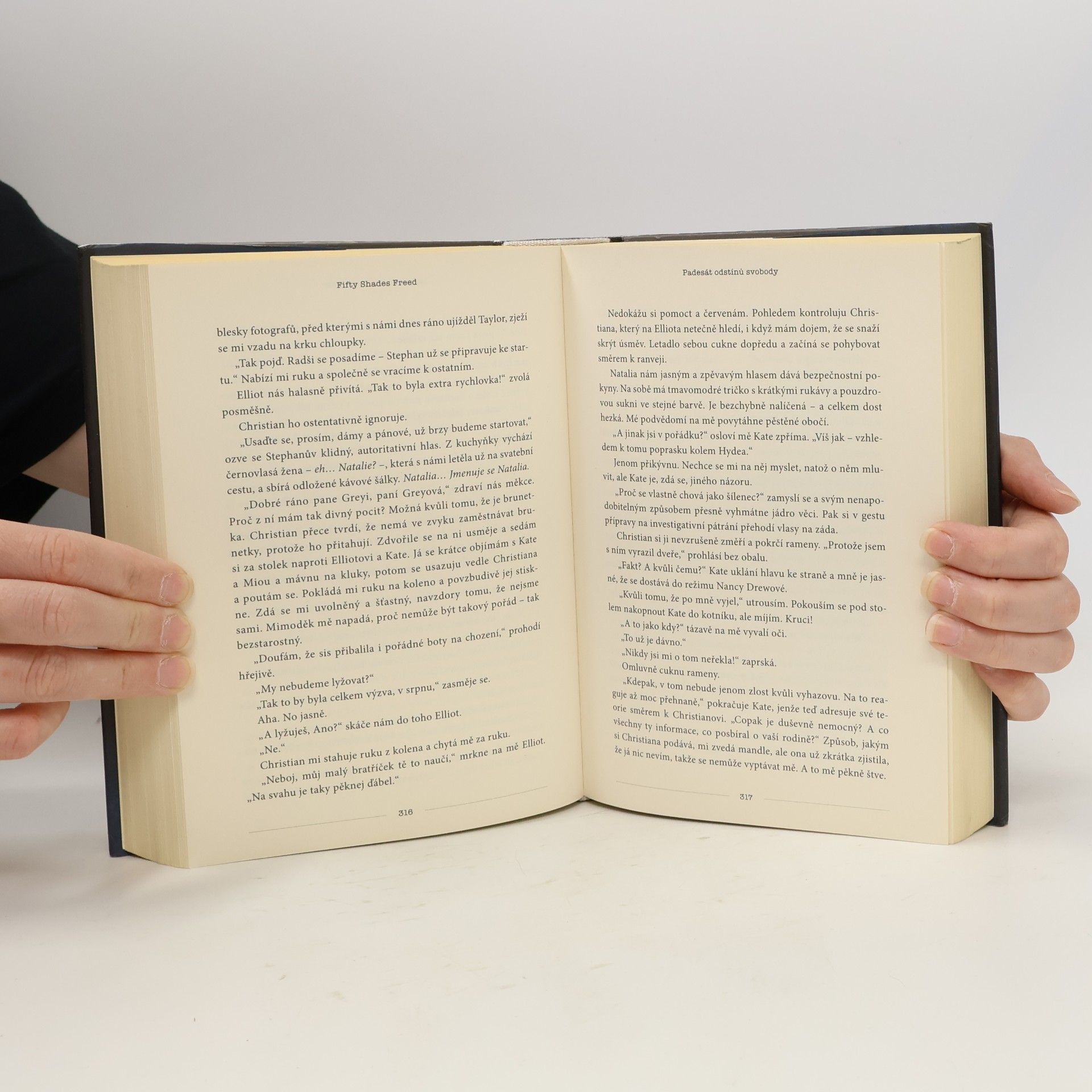 E. L. James Padesát odstínů svobody