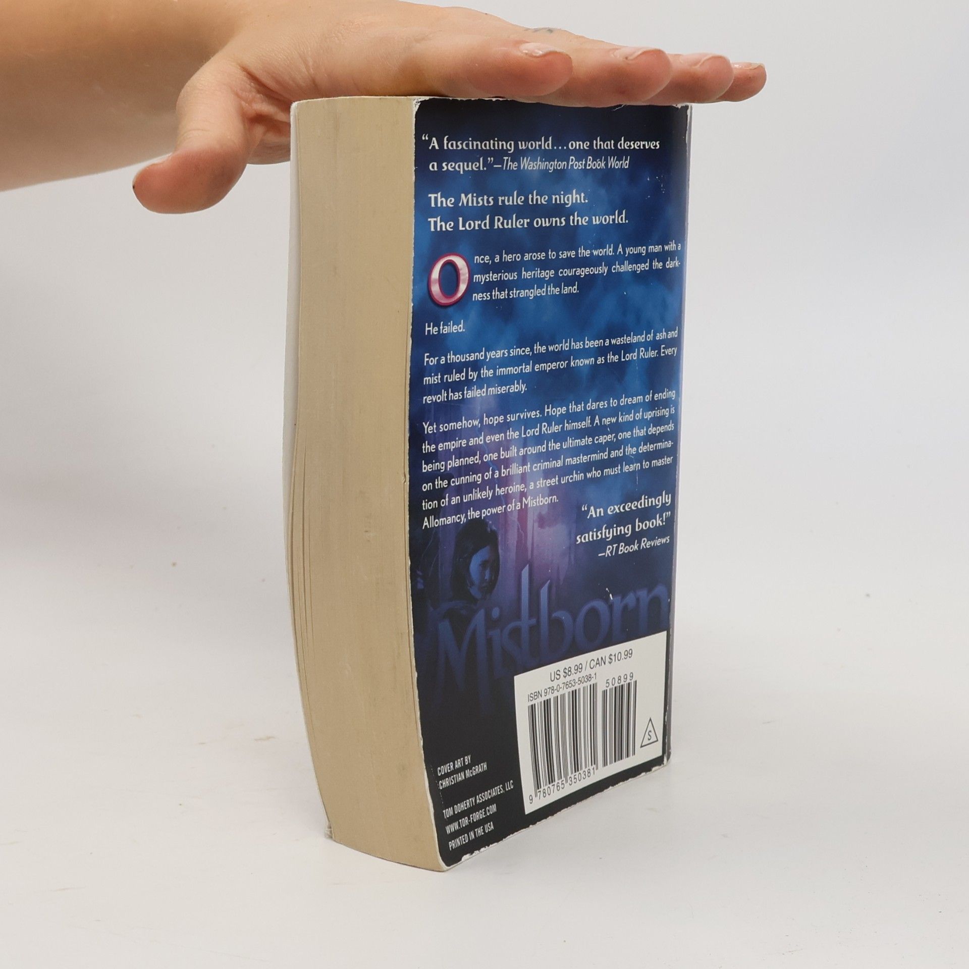 Brandon Sanderson Mistborn: The Final Empire