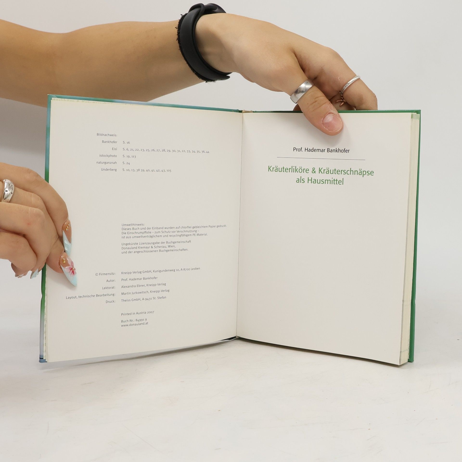 Collectif d'auteurs Kräuterliköre & Kräuterschnäpse als Hausmittel