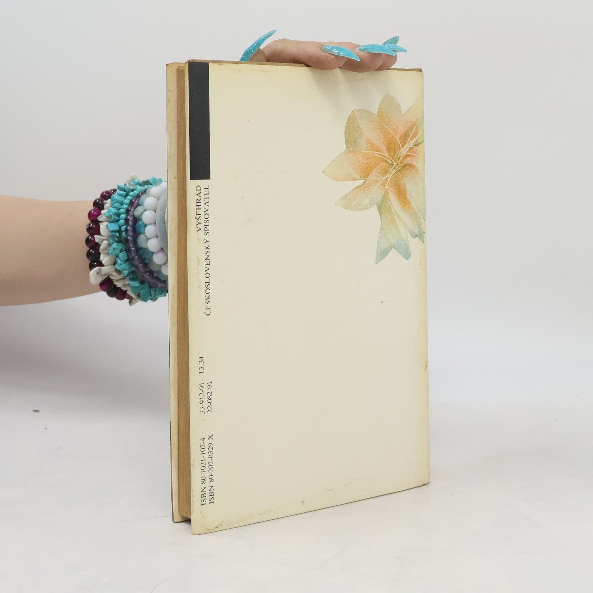 Daphne Du Maurier Mrtvá a živá
