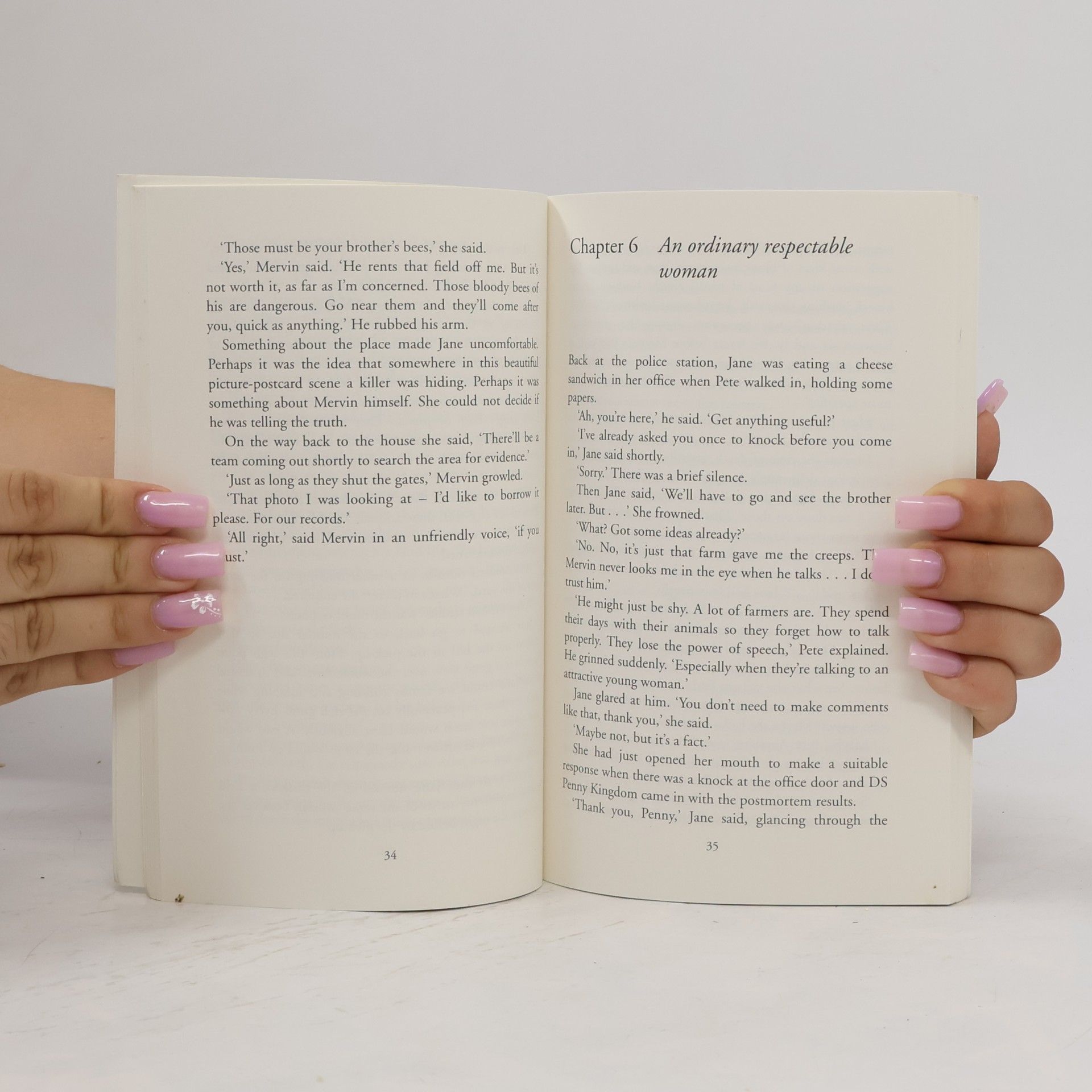 Carolyn Walker Cambridge English Readers - 6: Deadly Harvest