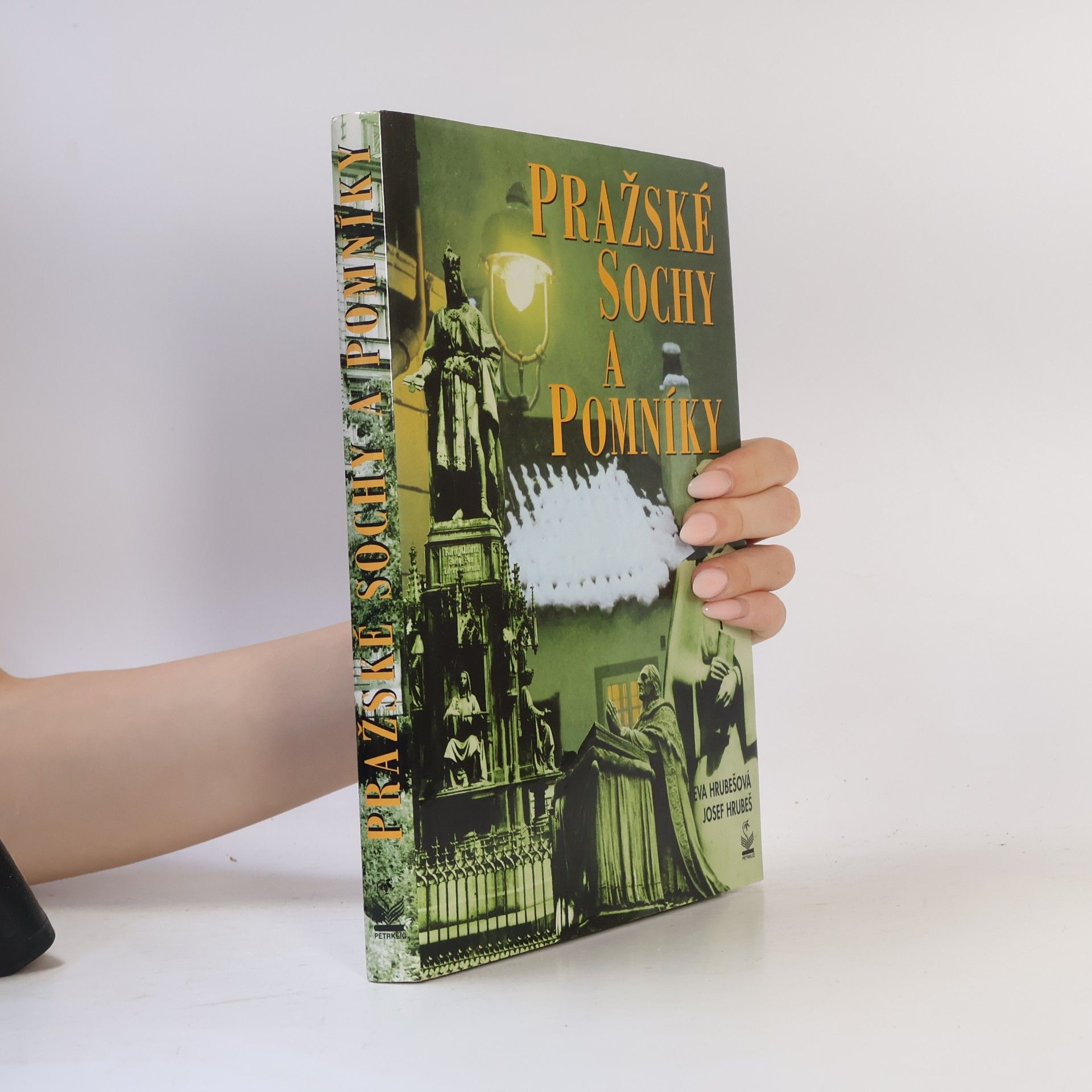 Eva Hrubešová Pražské sochy a pomníky