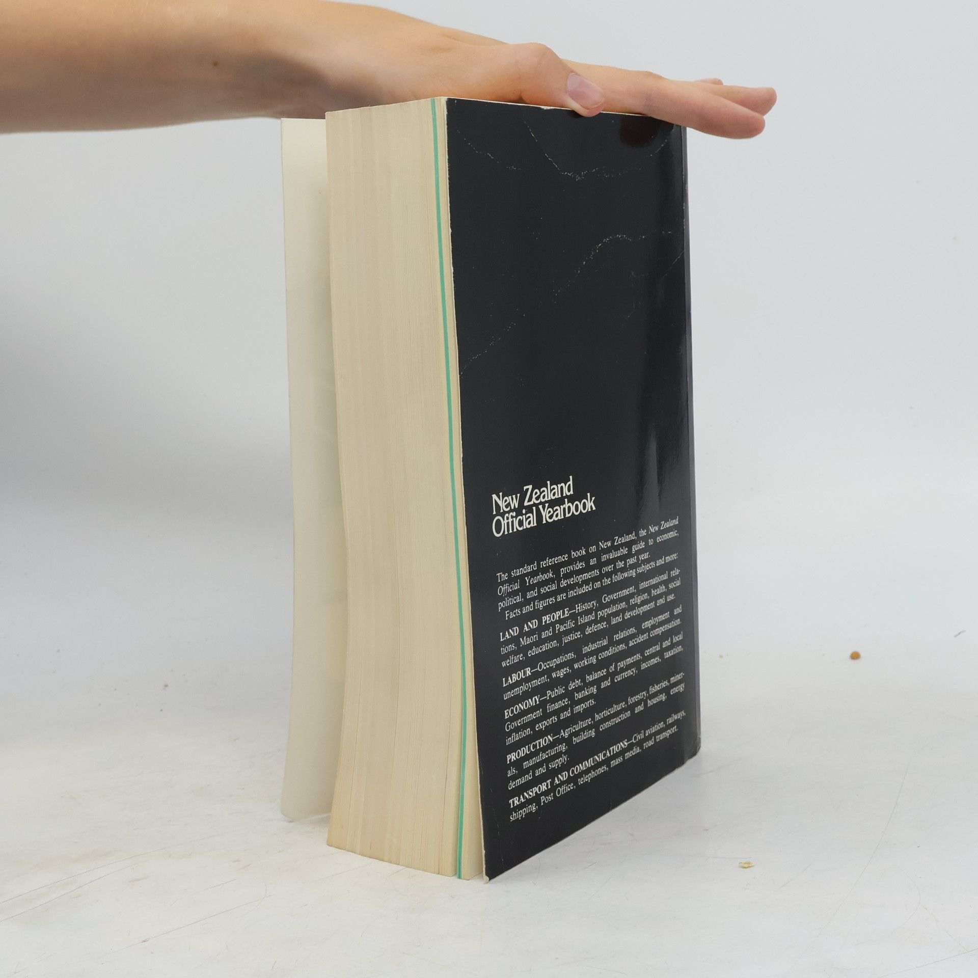 AA.VV. New Zealand Official Yearbook 1983