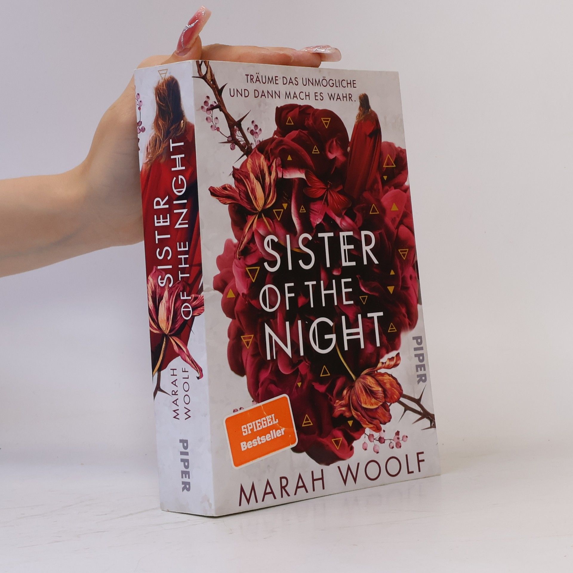 Marah Woolf Sister of the Night
