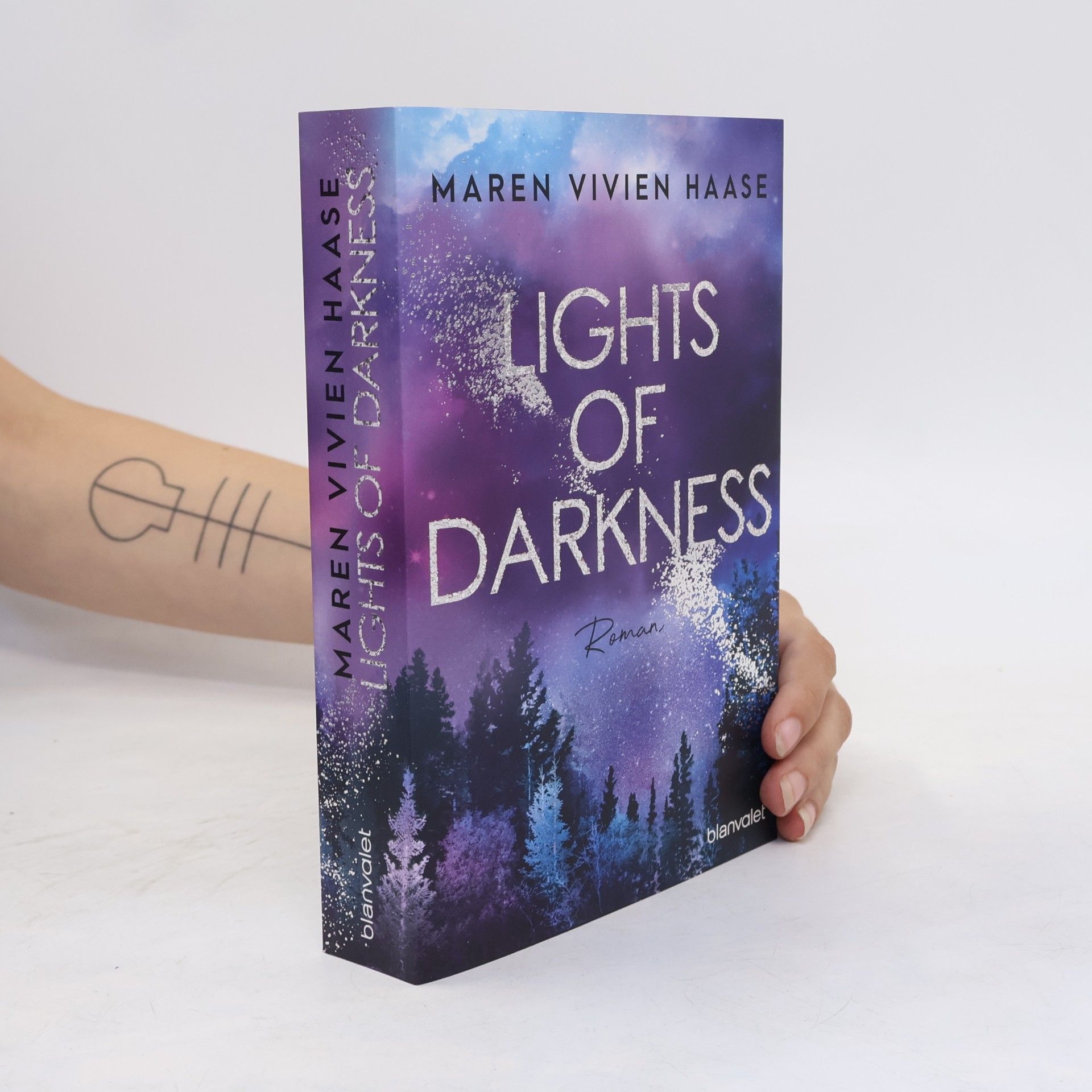 Maren Vivien Haase Lights of Darkness